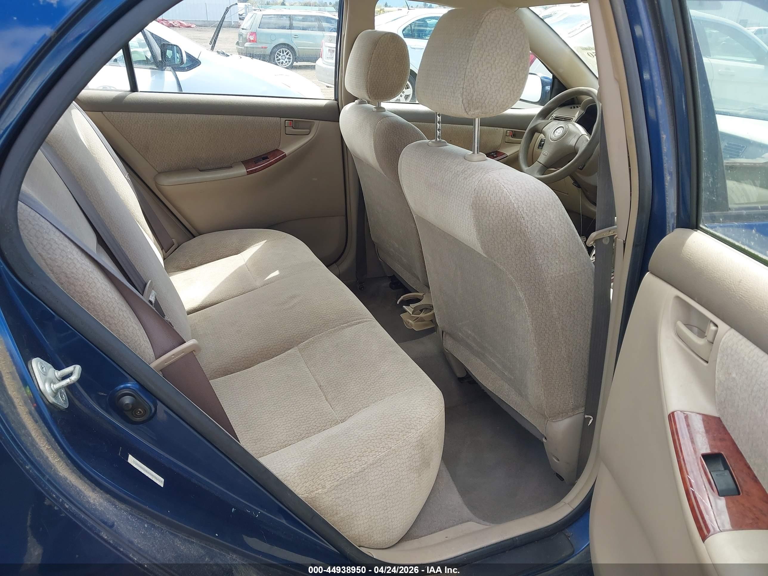TOYOTA COROLLA image 8