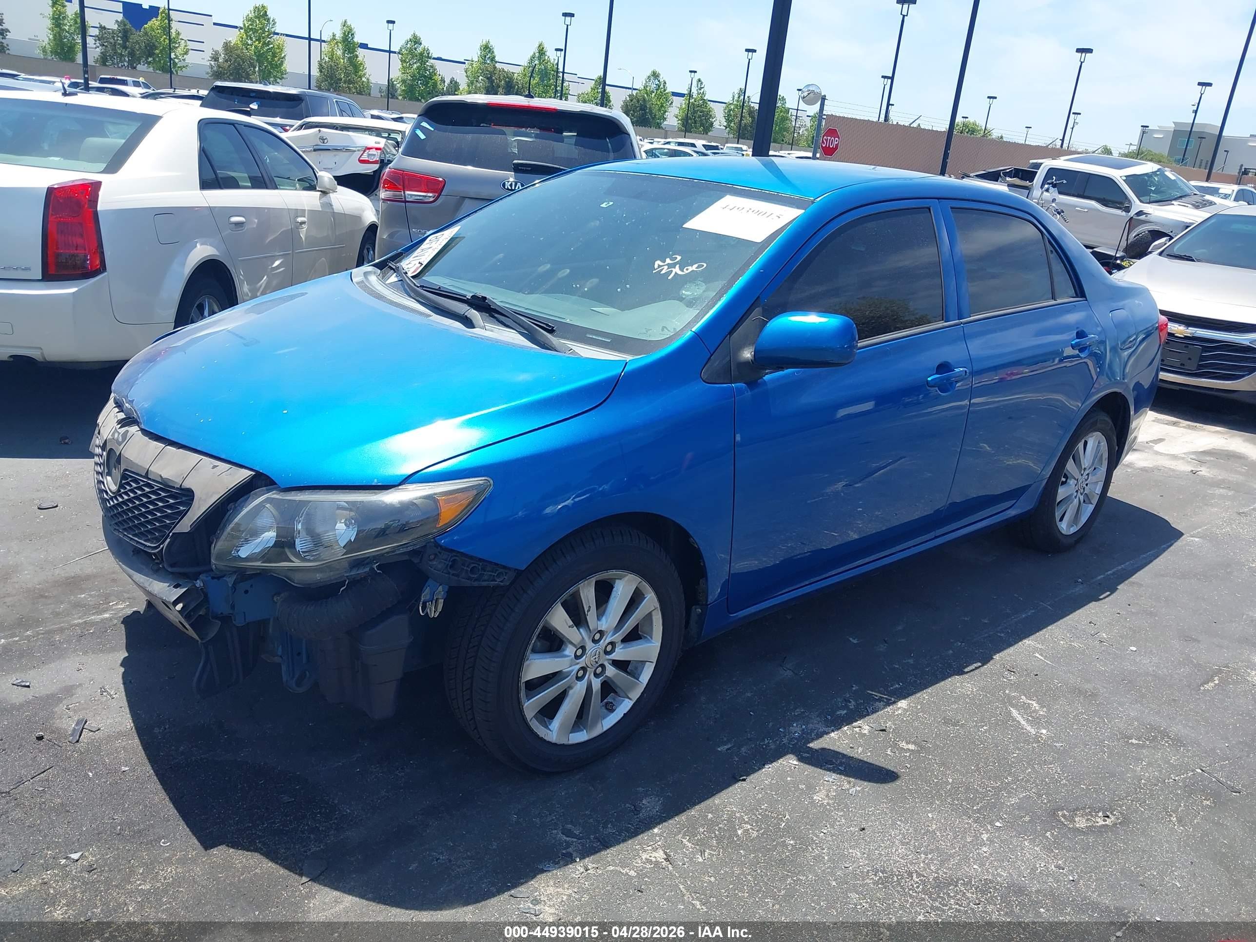 TOYOTA COROLLA image 2