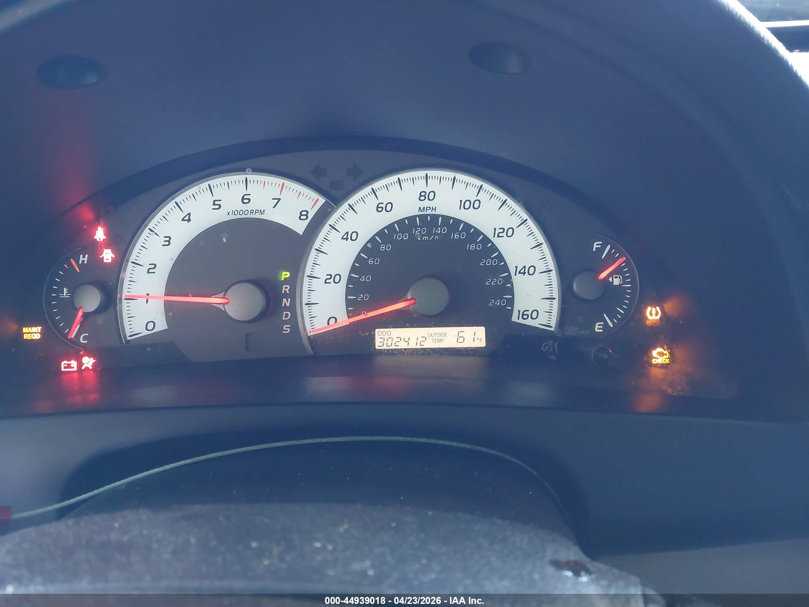 TOYOTA CAMRY image 7