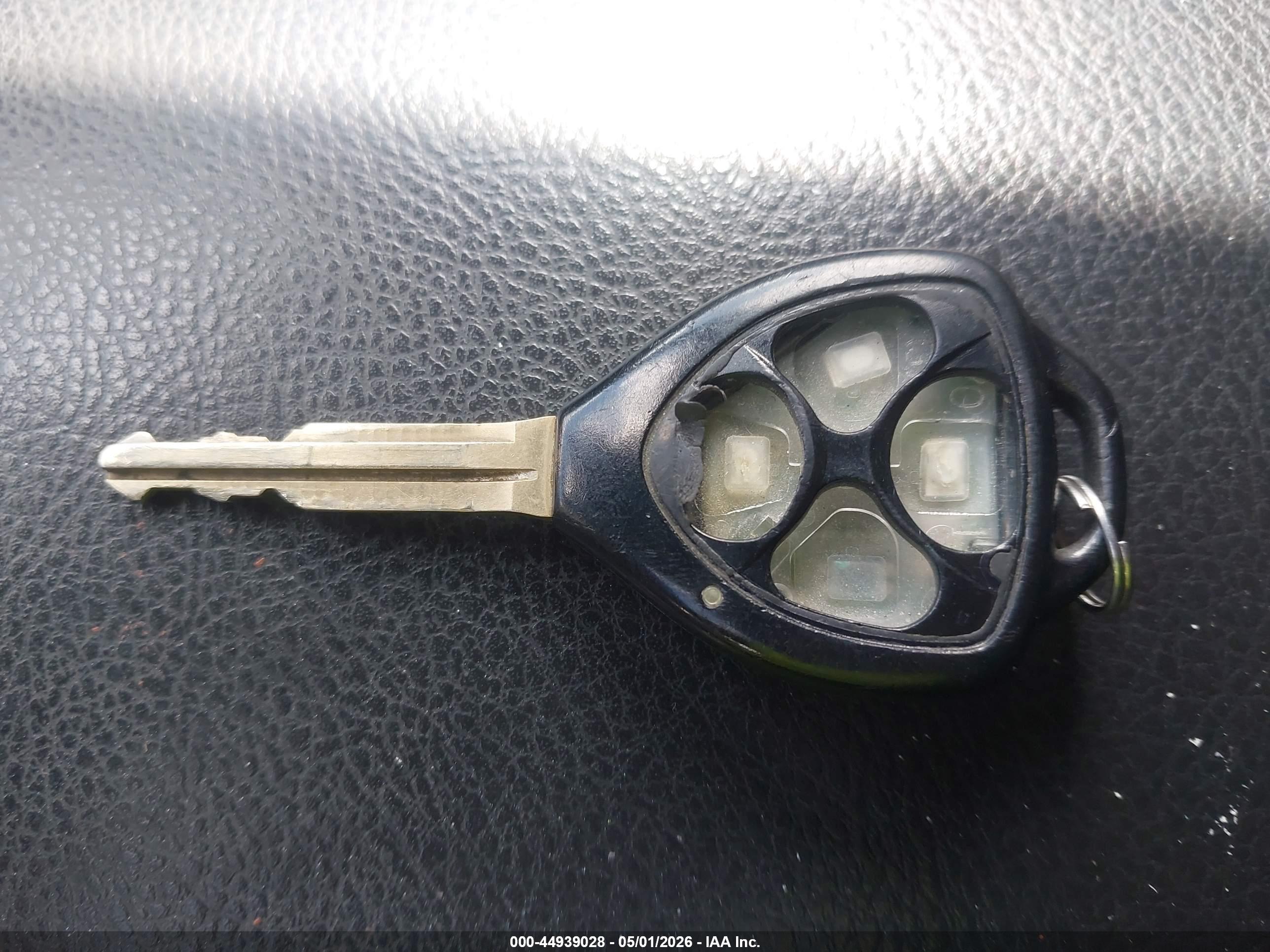 TOYOTA RAV4 image 11
