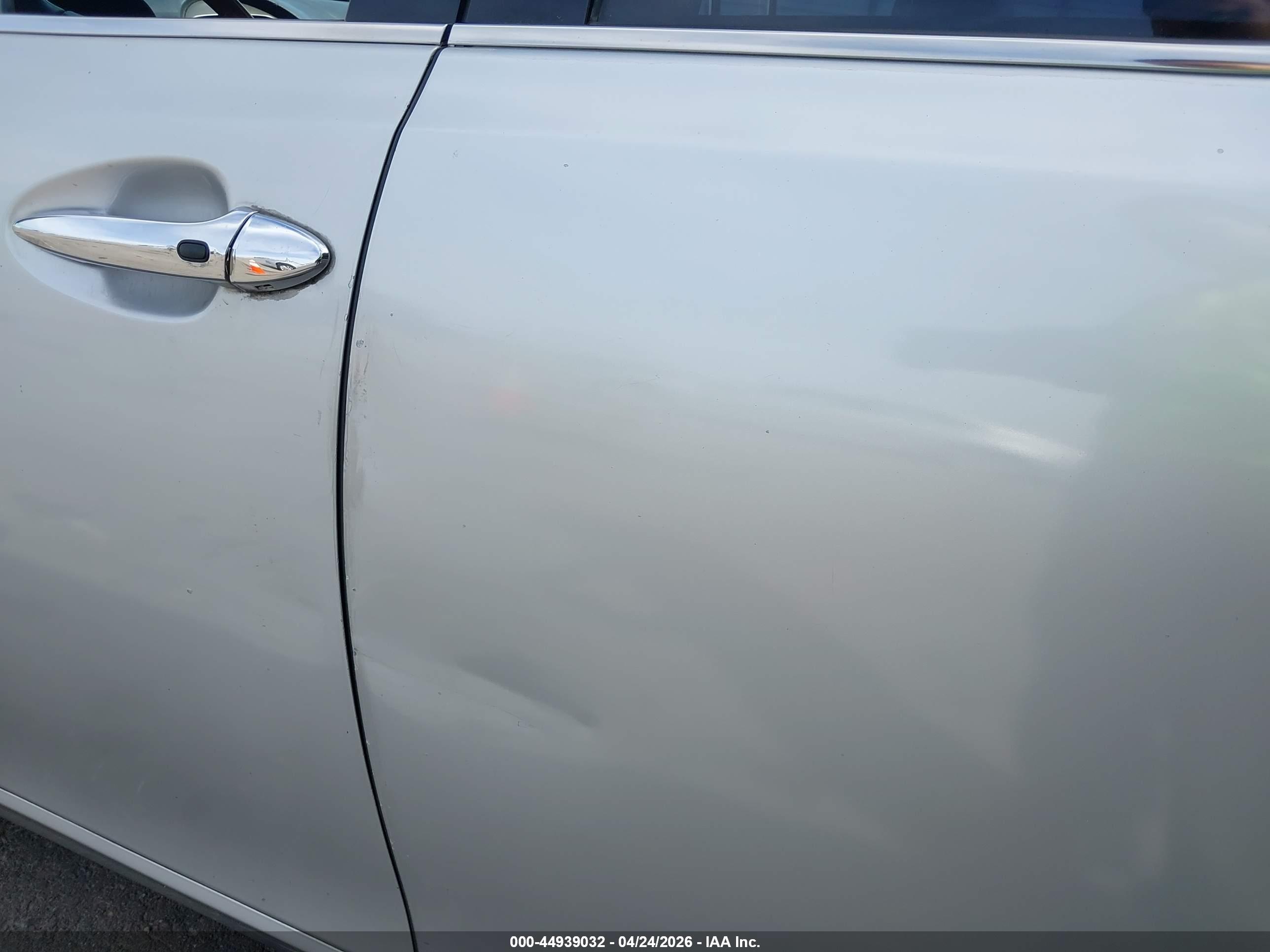 LEXUS ES image 6