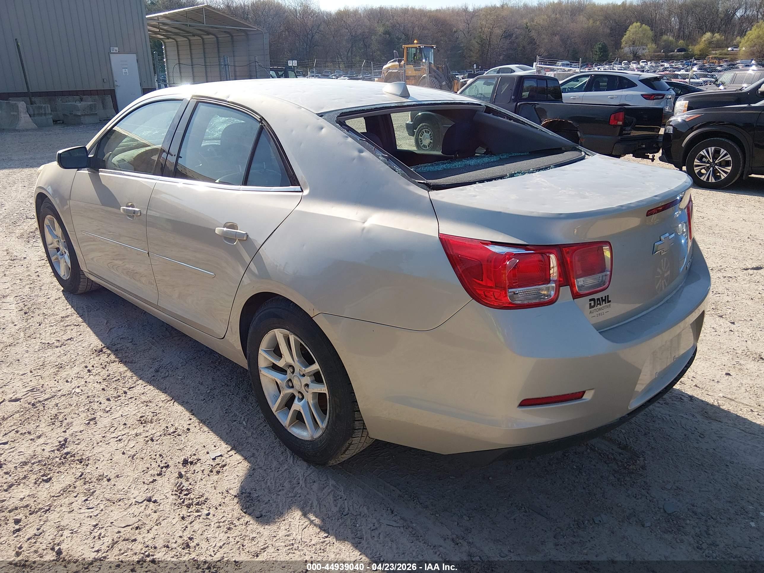 CHEVROLET MALIBU image 3