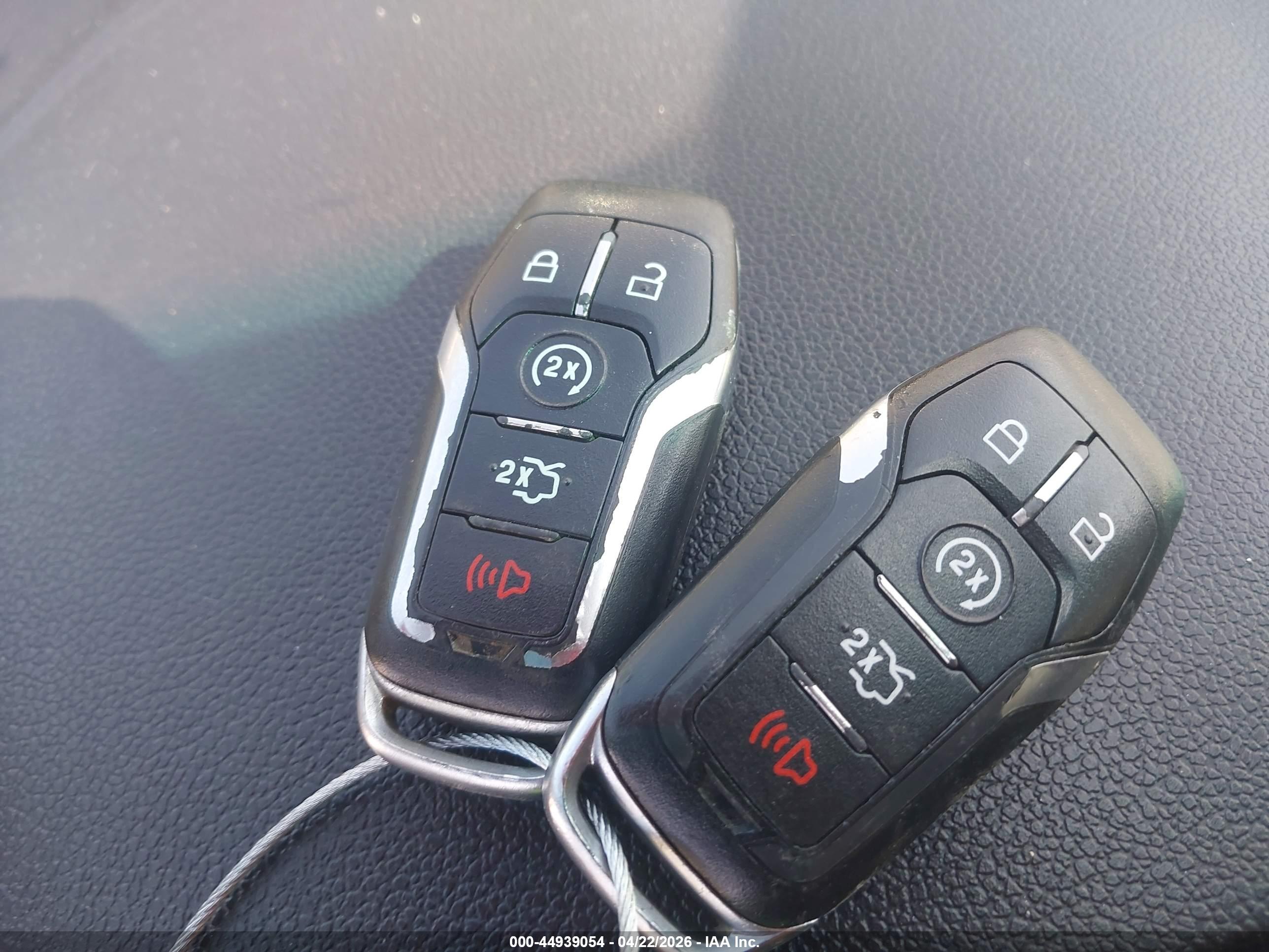 FORD EXPLORER image 11