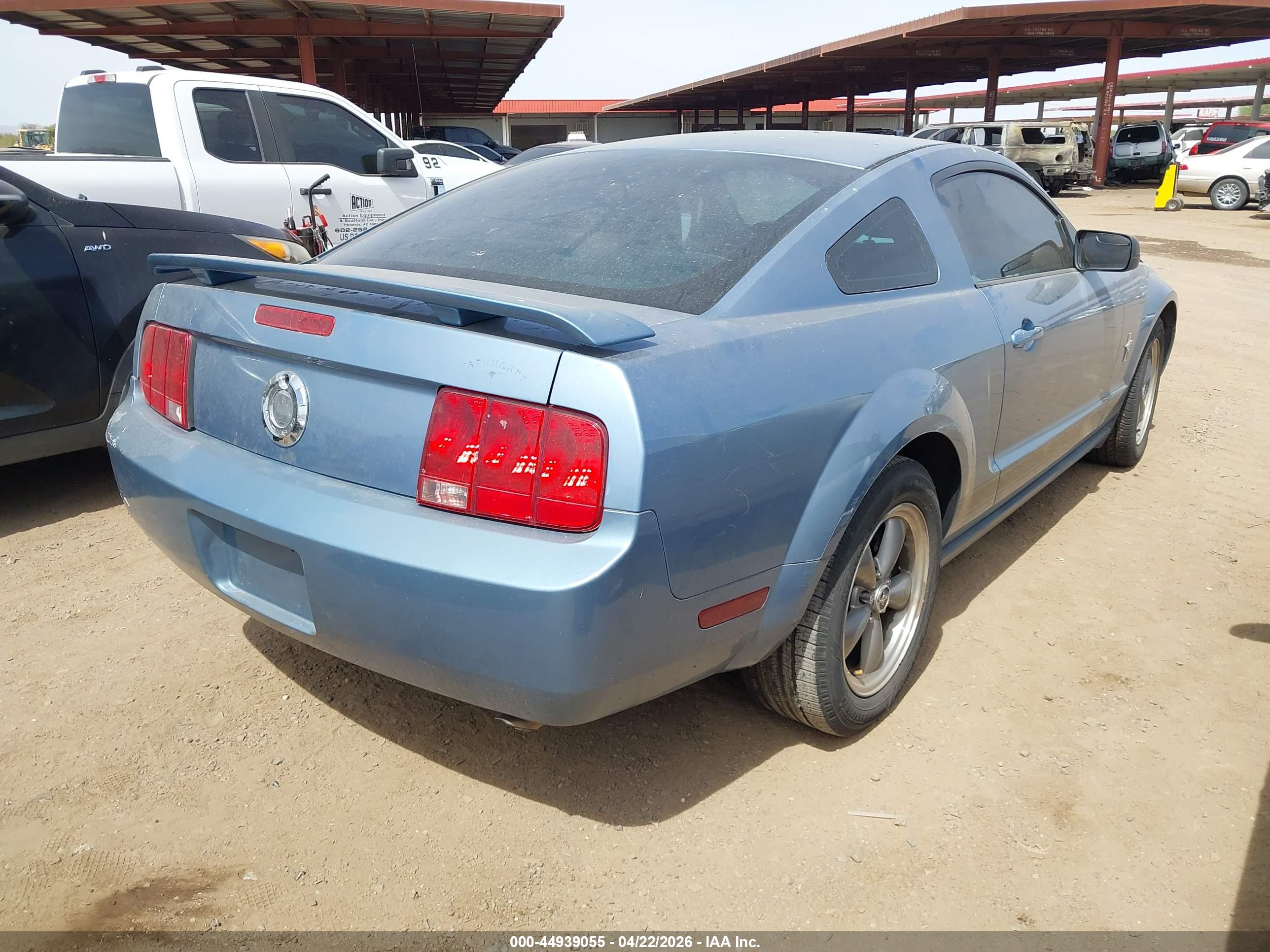 FORD MUSTANG image 4