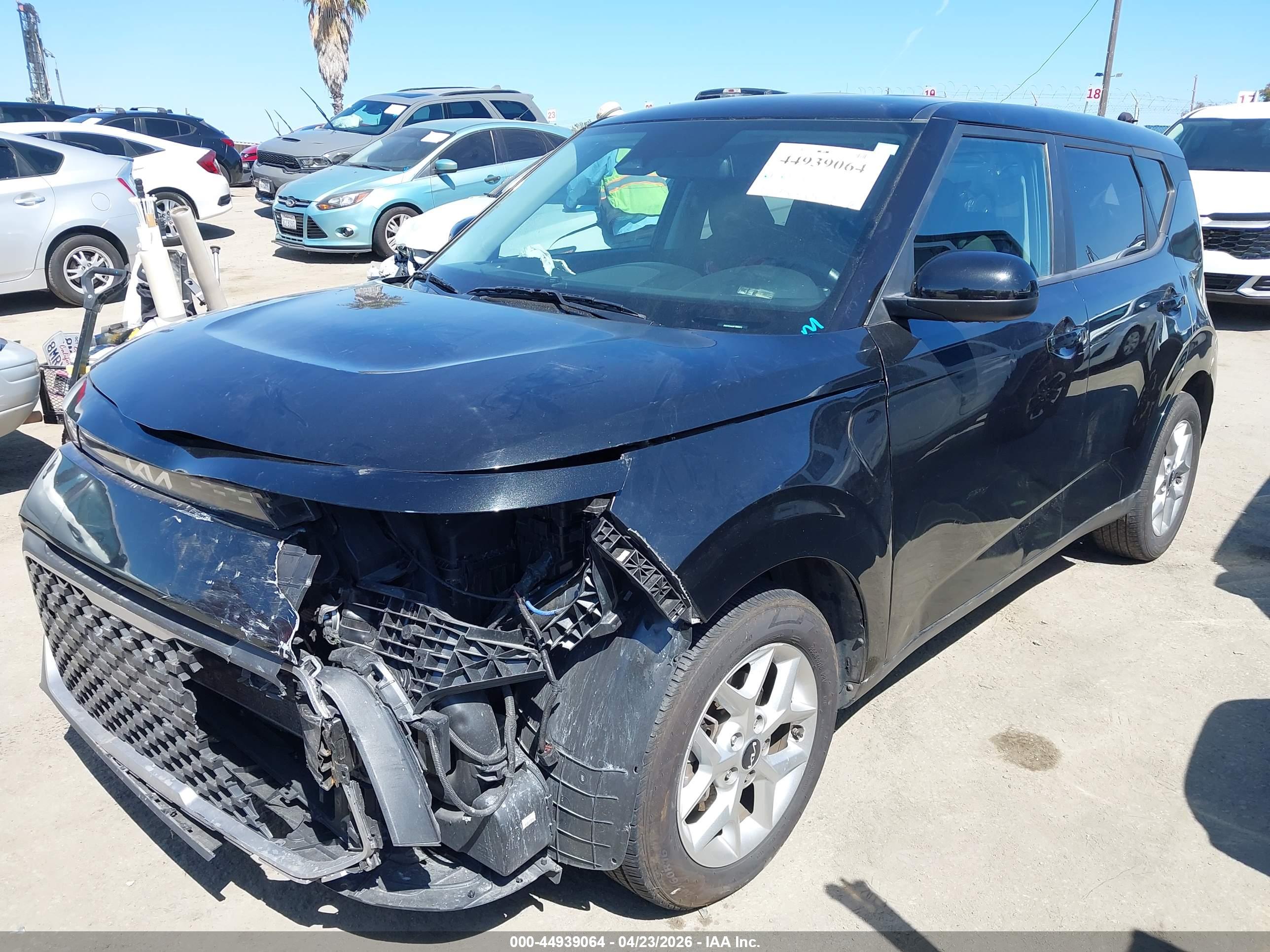 KIA SOUL image 2