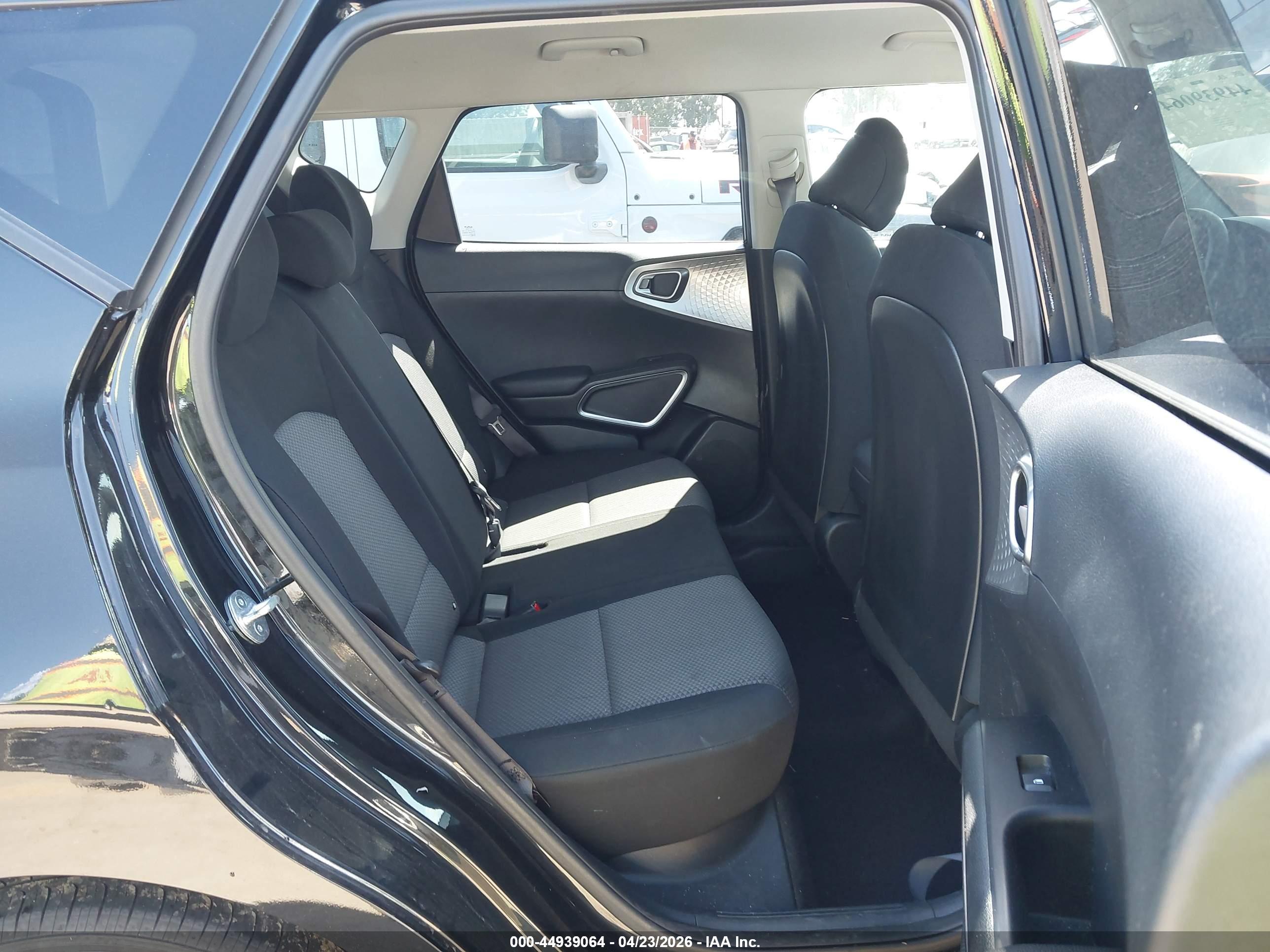 KIA SOUL image 8