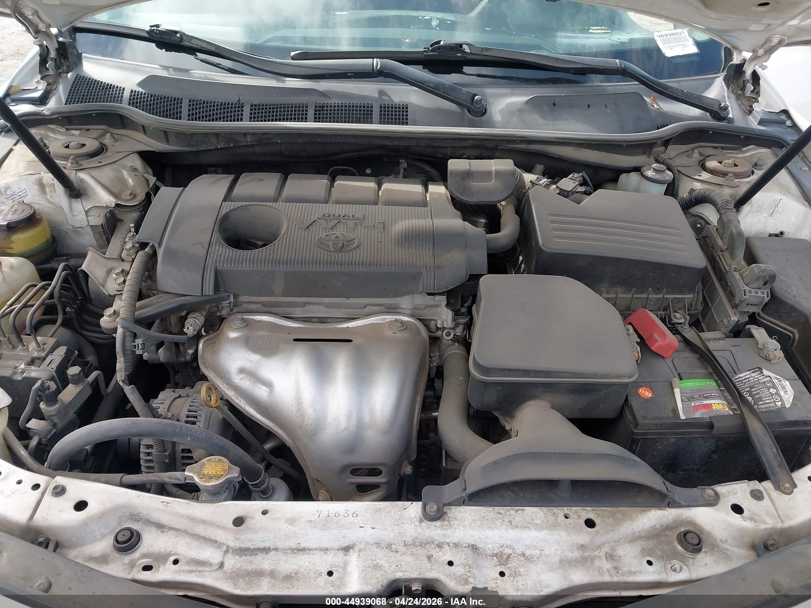 TOYOTA CAMRY image 10