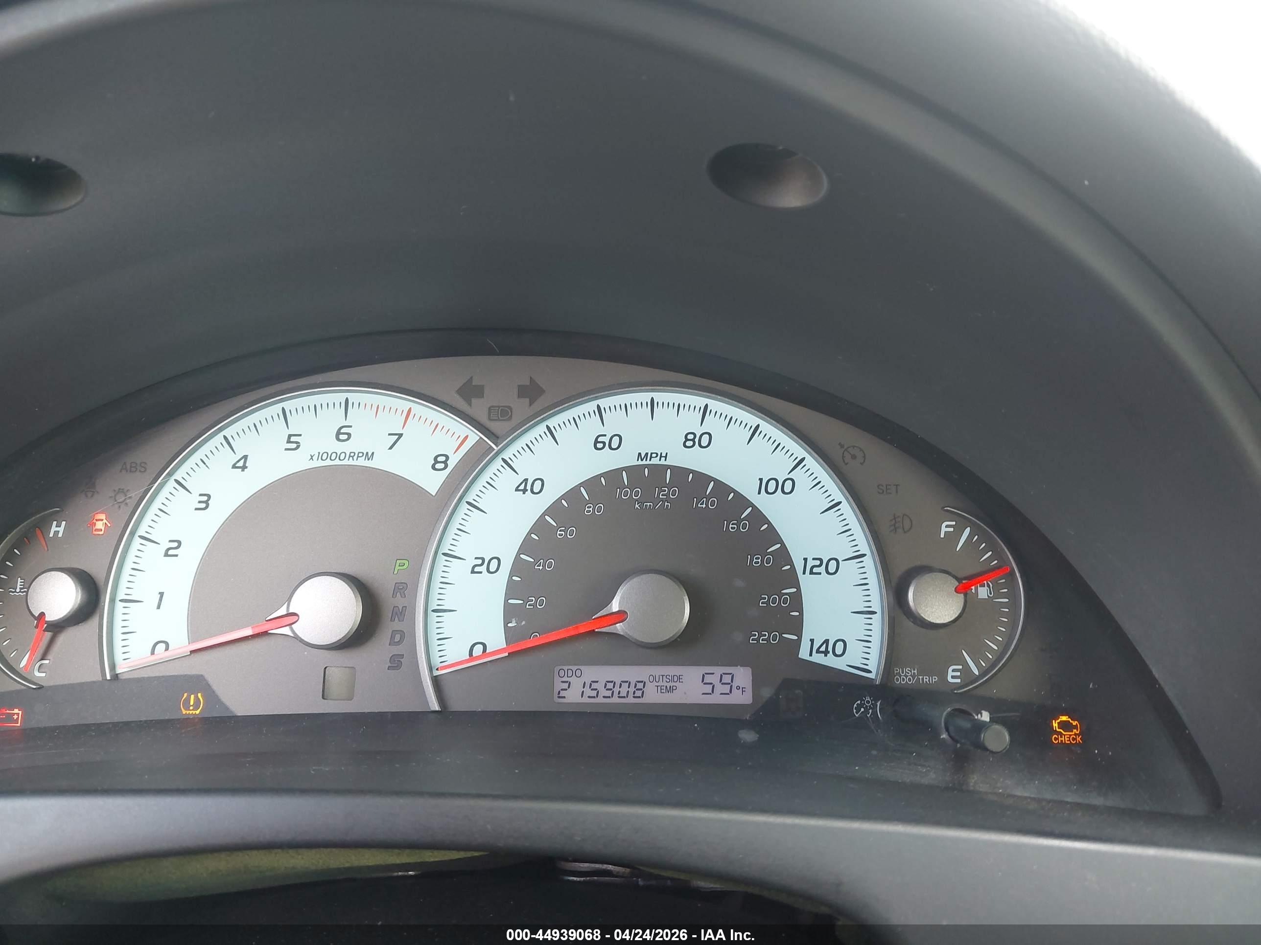 TOYOTA CAMRY image 7