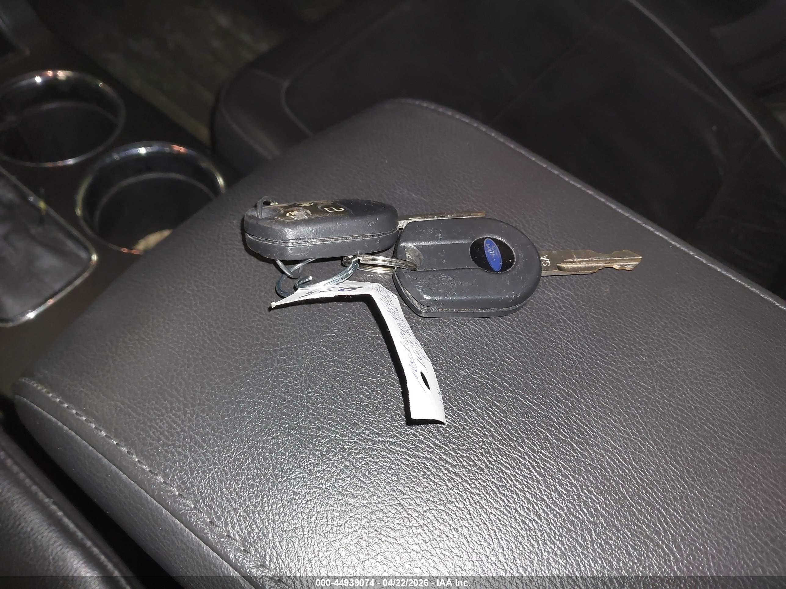 FORD FLEX image 11
