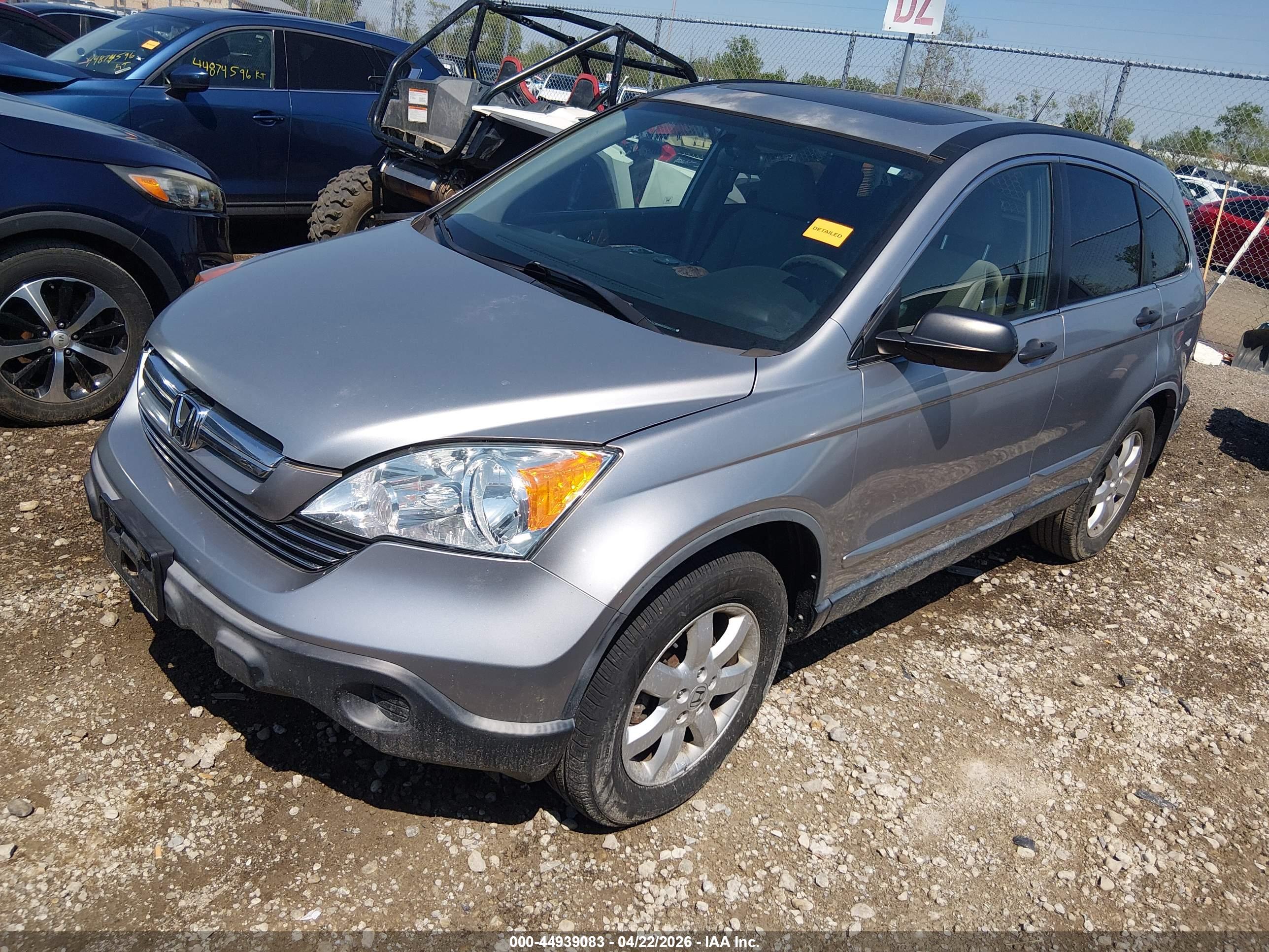 HONDA CR-V image 2