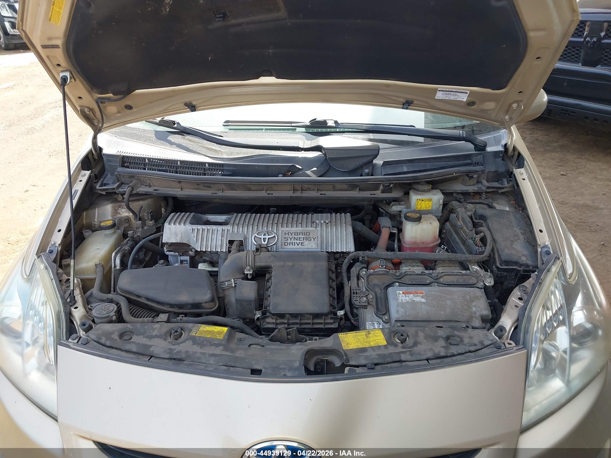 TOYOTA PRIUS image 10