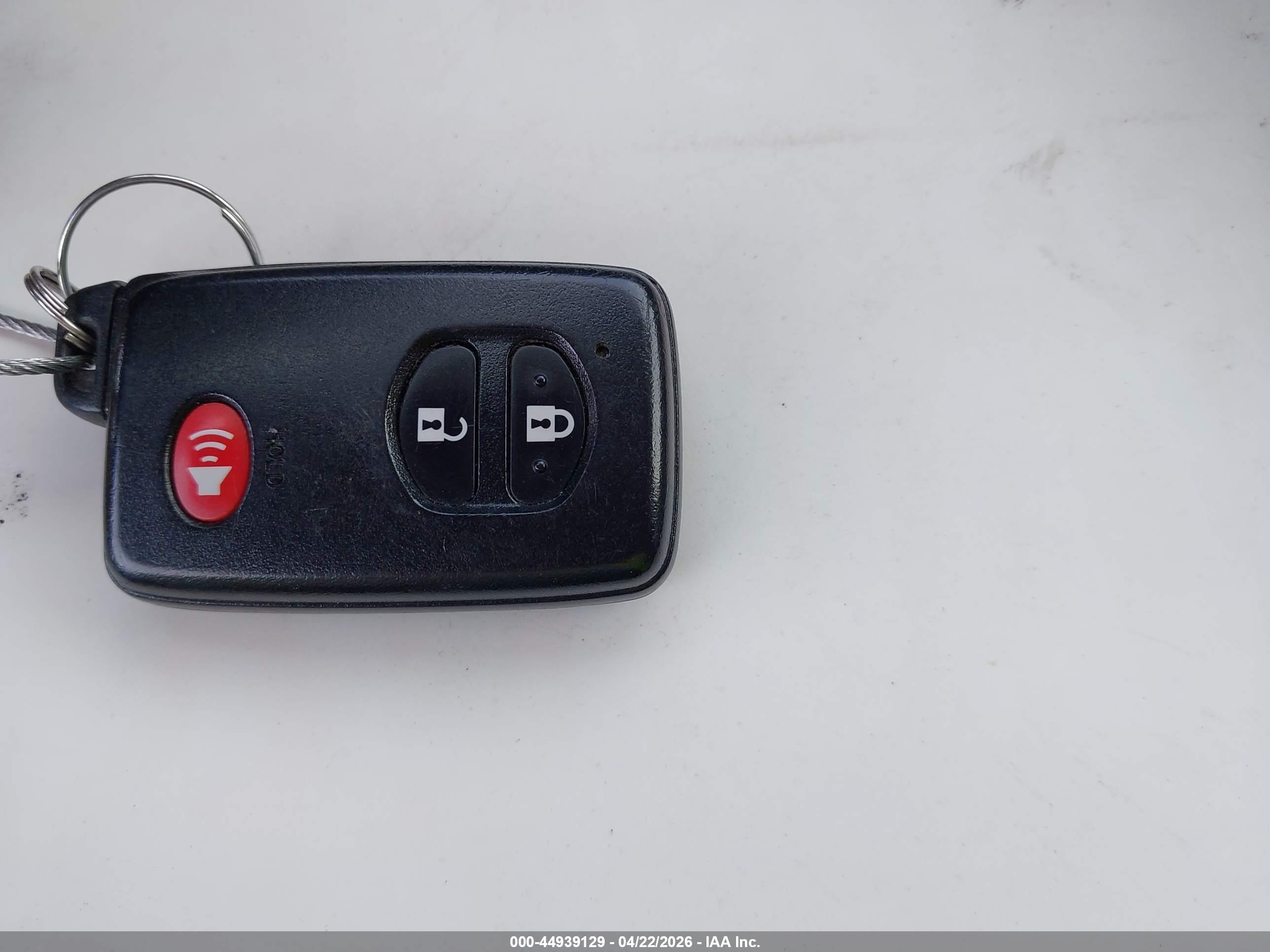TOYOTA PRIUS image 11