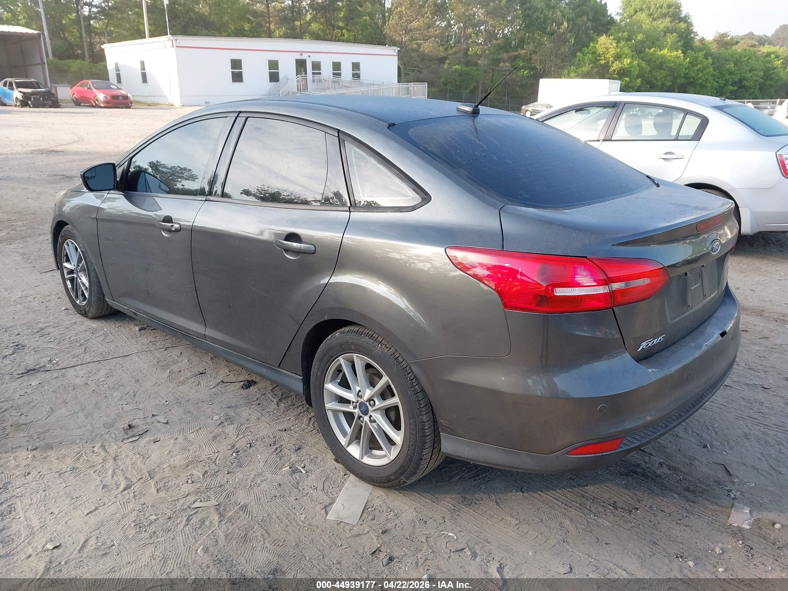 FORD FOCUS image 3