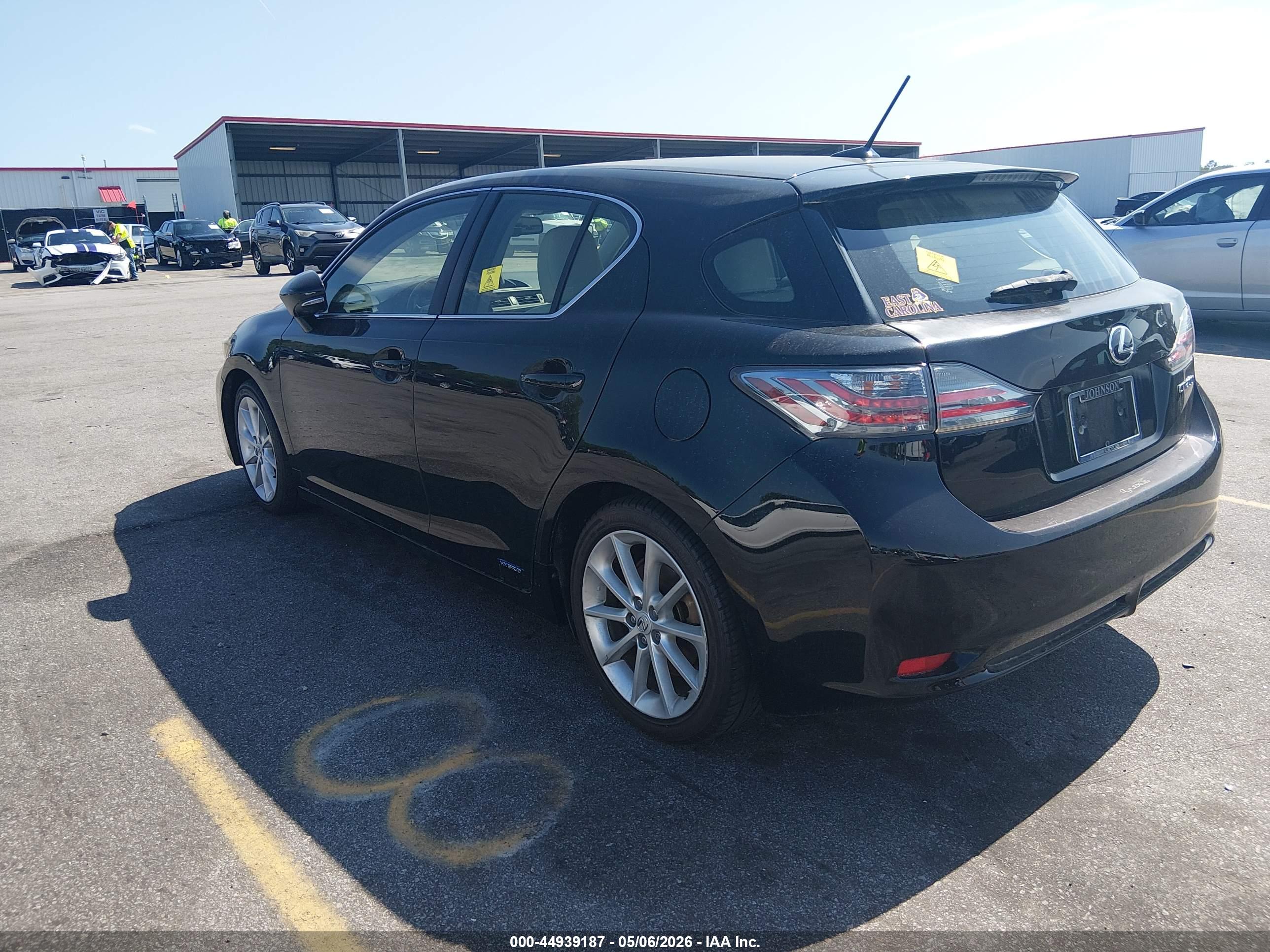 LEXUS CT image 3