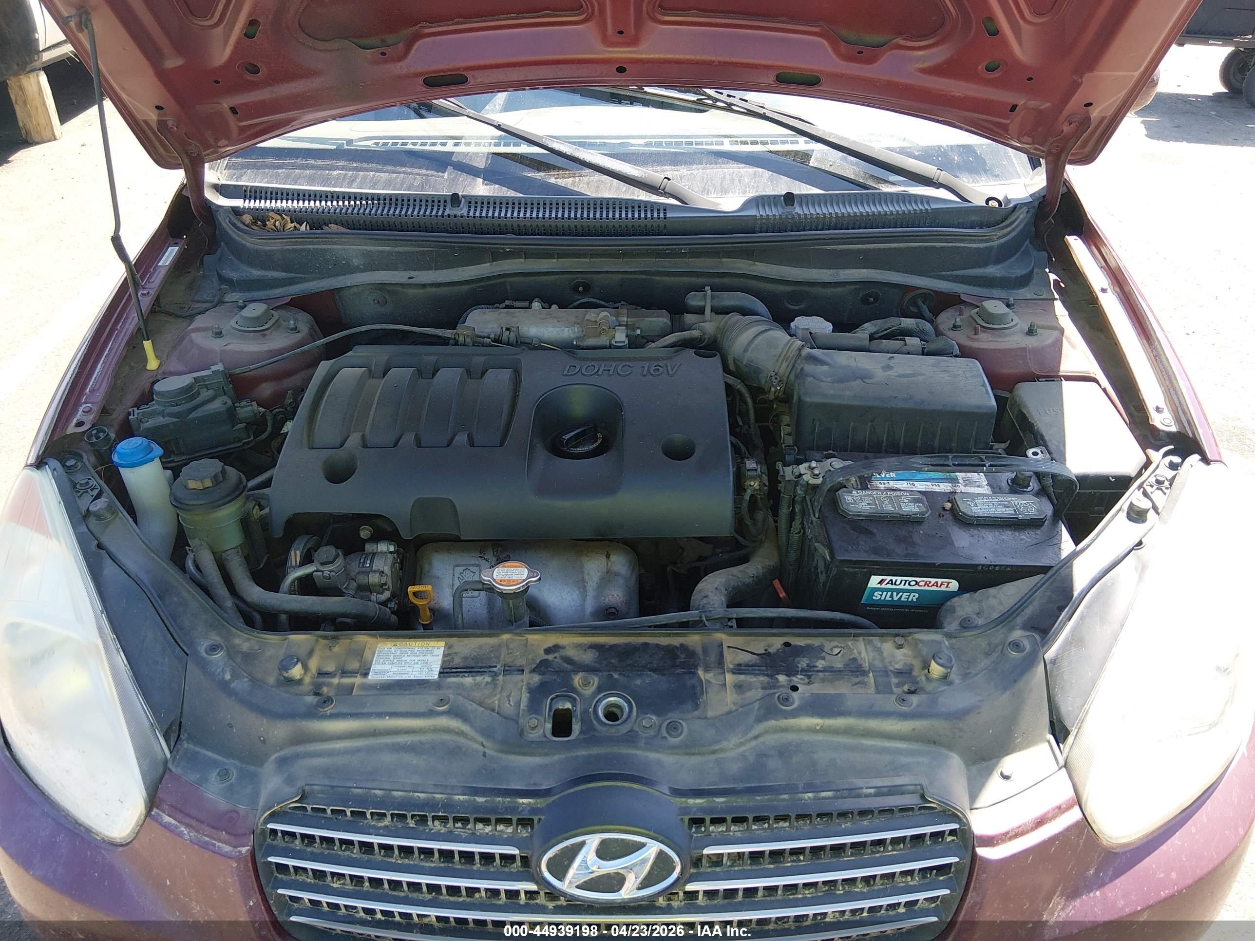 HYUNDAI ACCENT image 10