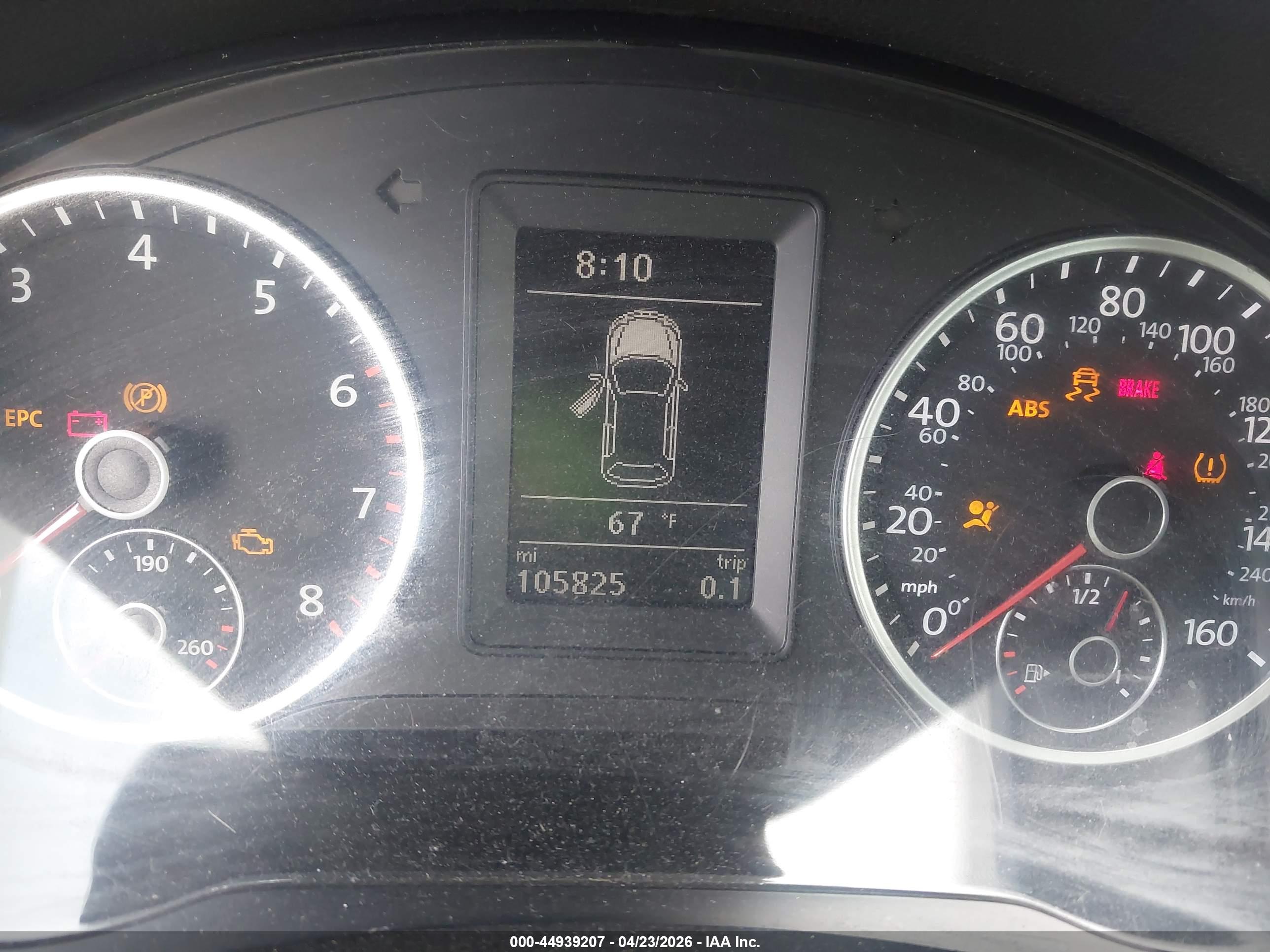 VOLKSWAGEN TIGUAN image 7