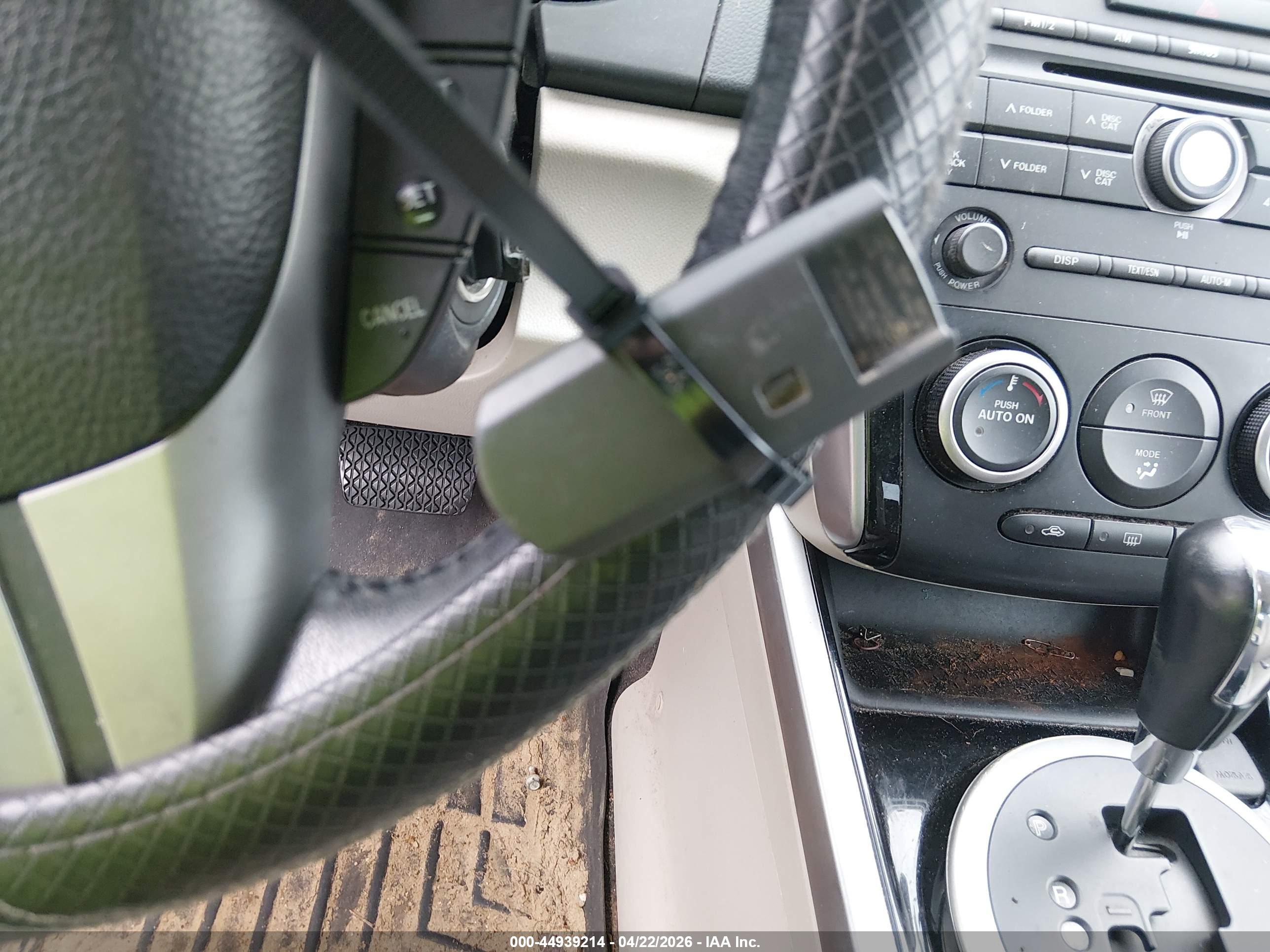MAZDA CX-7 image 11