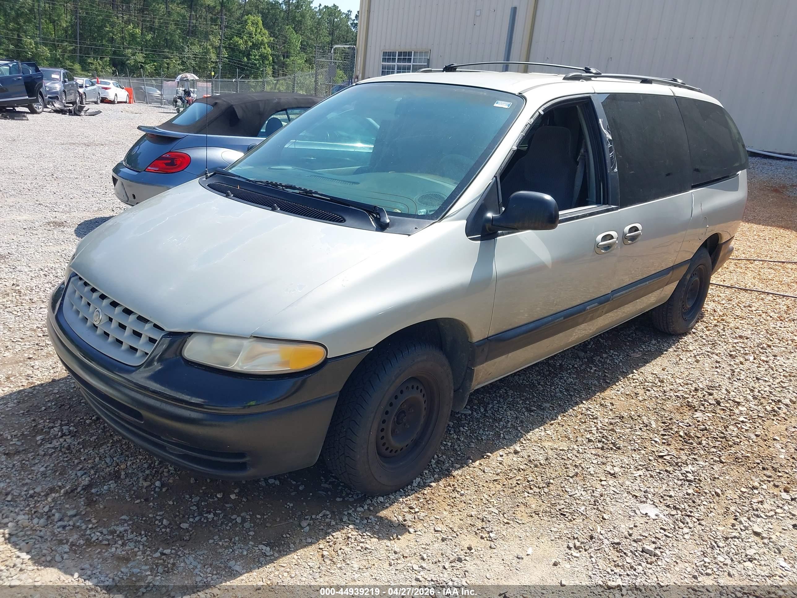 CHRYSLER GRAND image 2