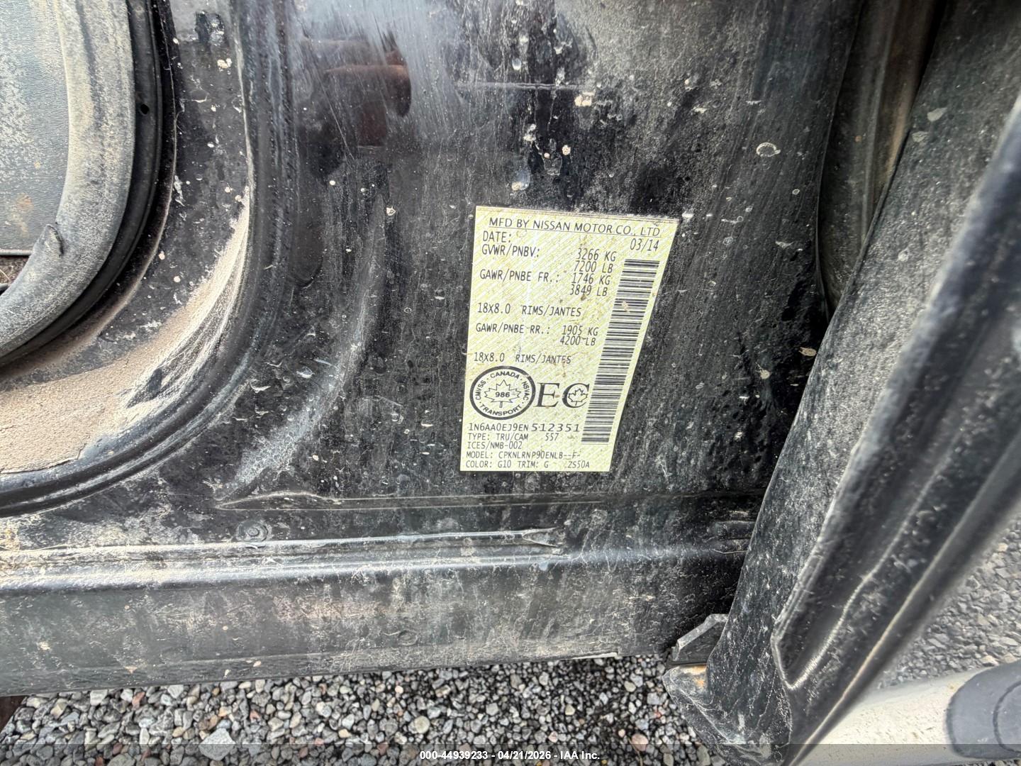 NISSAN TITAN image 9