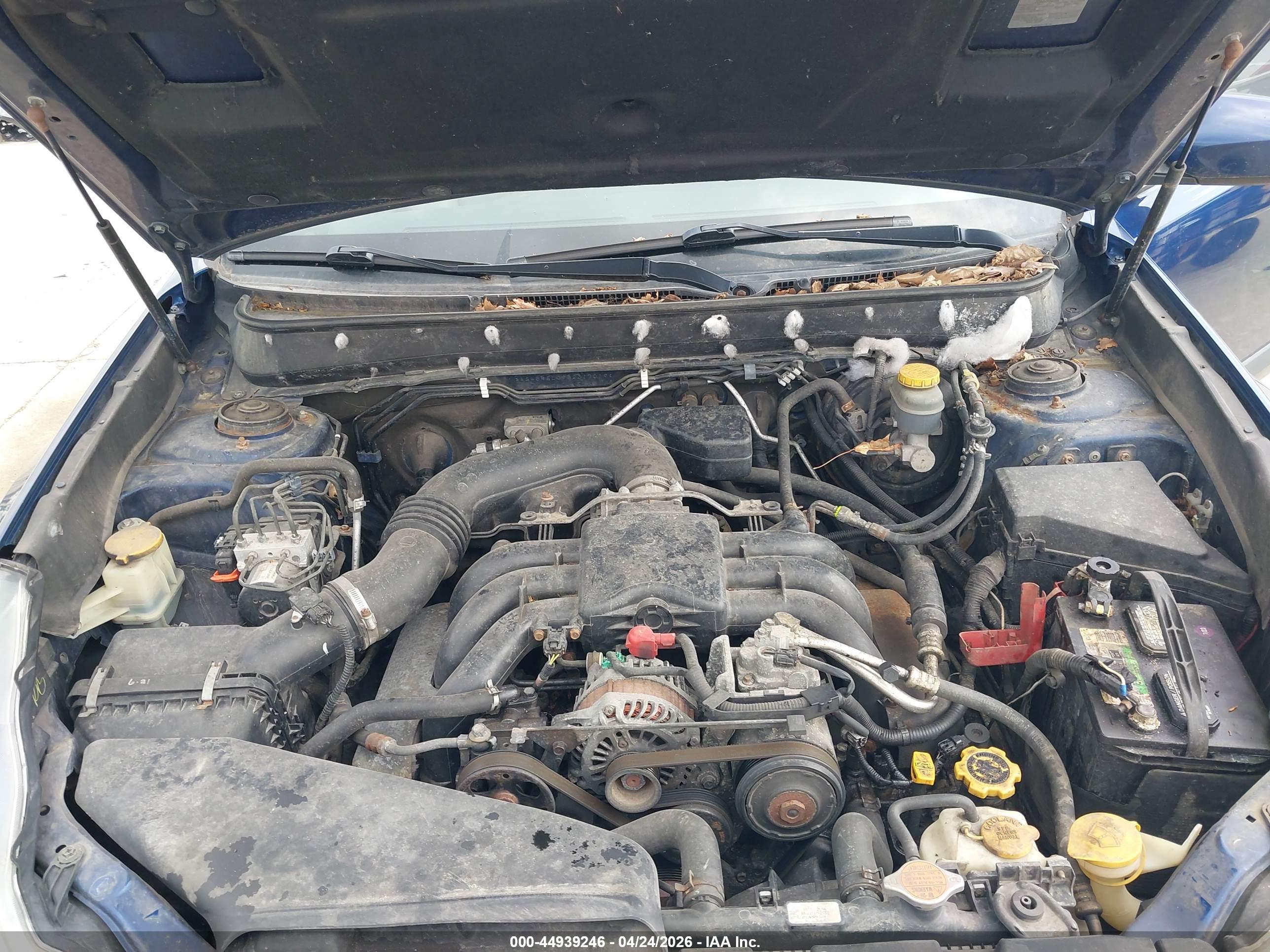 SUBARU OUTBACK image 10