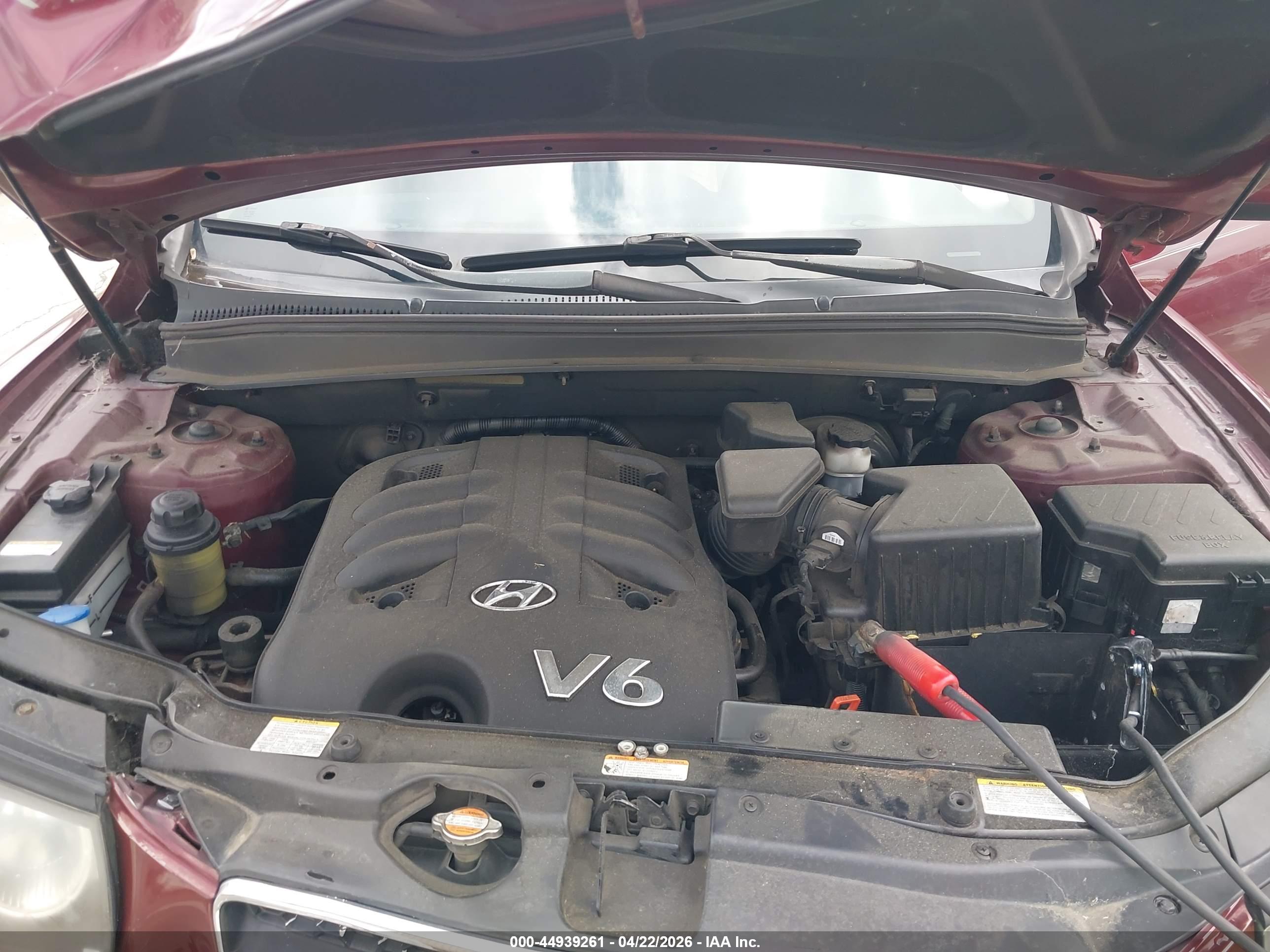 HYUNDAI SANTA image 10