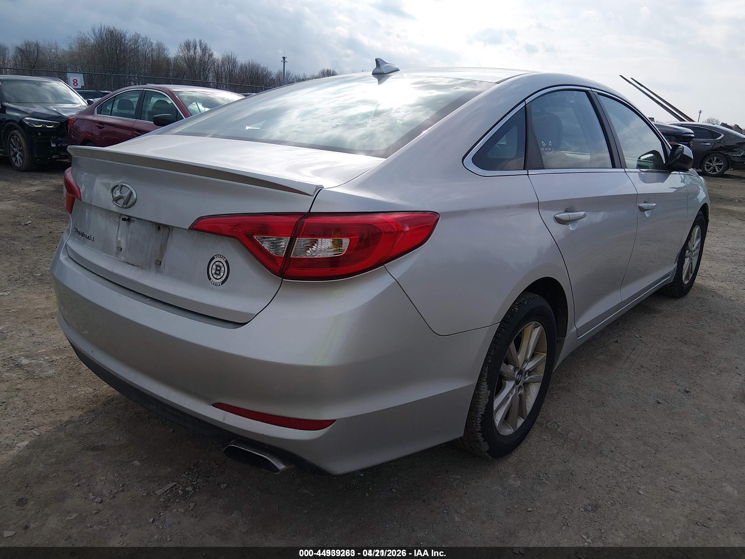 HYUNDAI SONATA image 4
