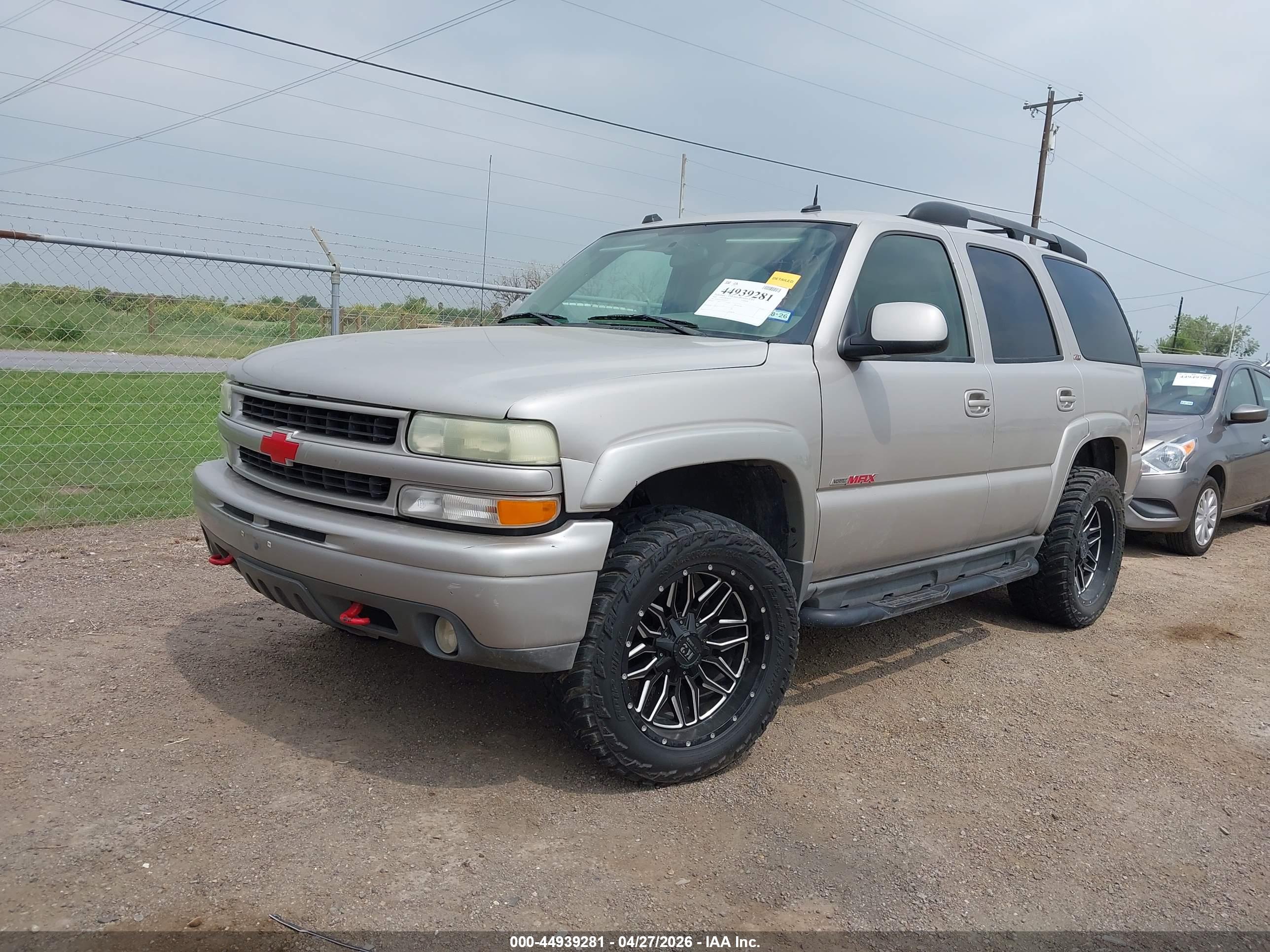 CHEVROLET TAHOE image 2