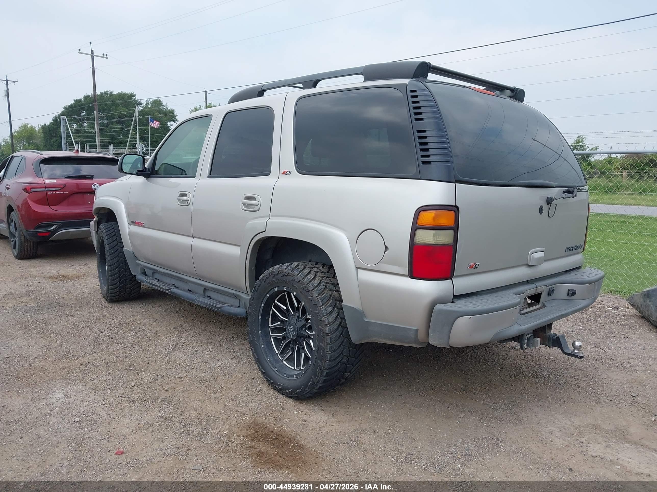 CHEVROLET TAHOE image 3