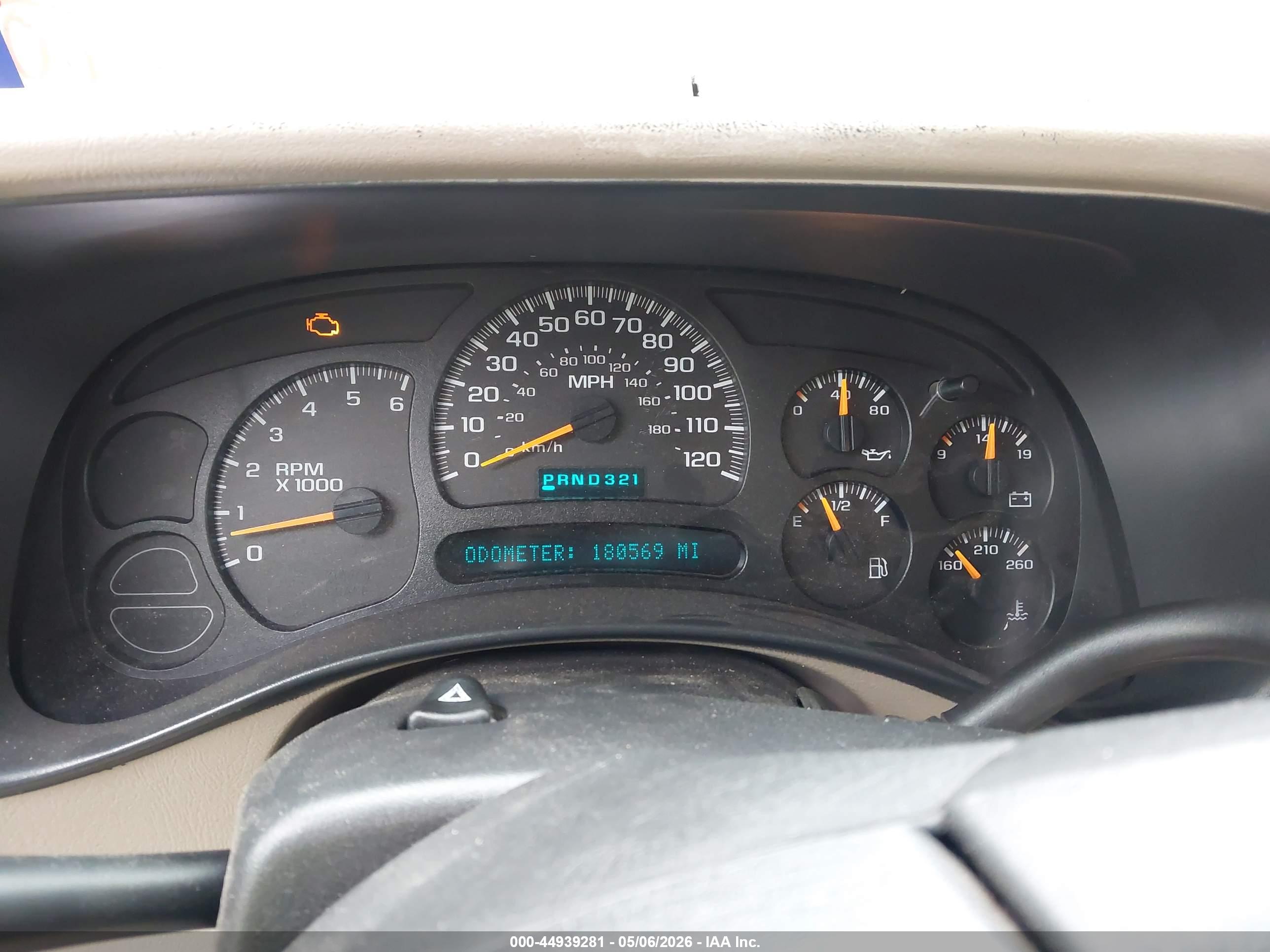 CHEVROLET TAHOE image 7
