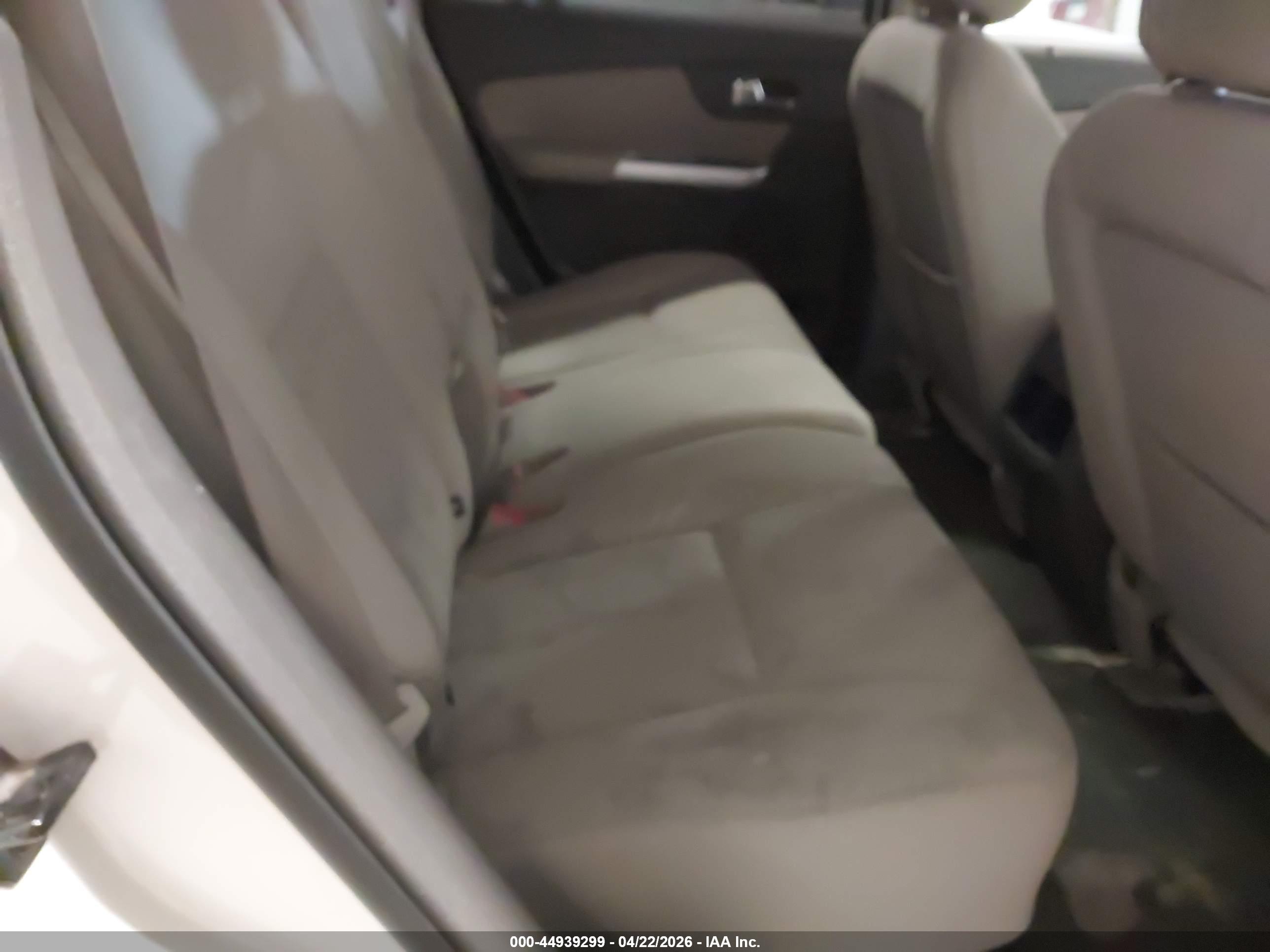 FORD EDGE image 8
