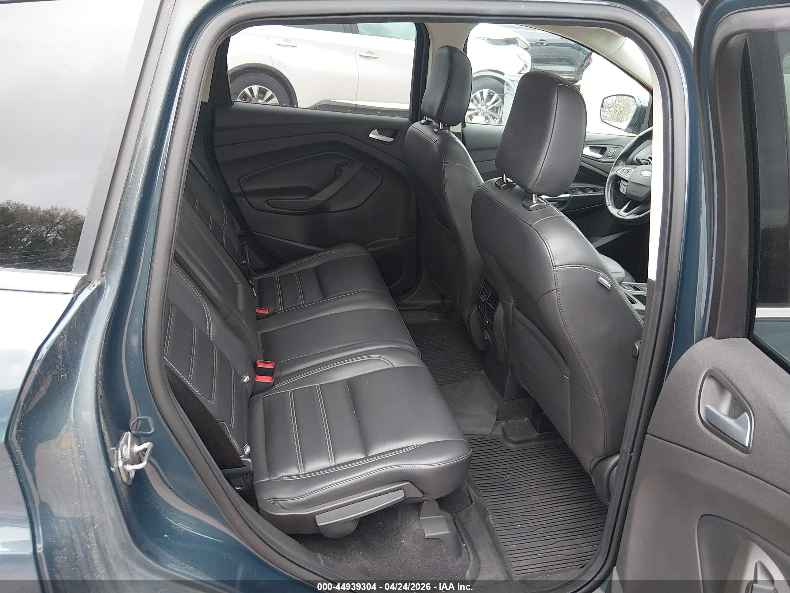 FORD ESCAPE image 8