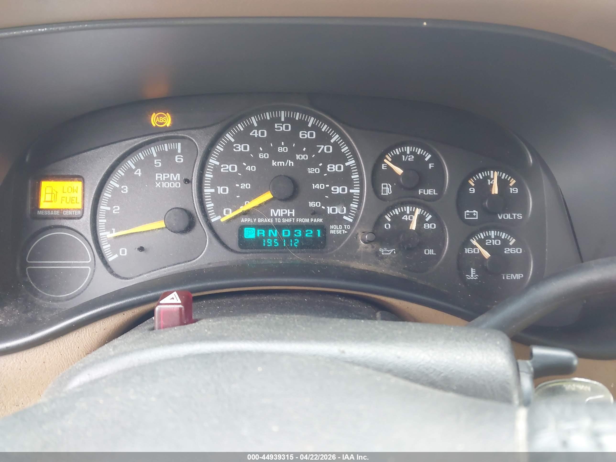 GMC YUKON image 7