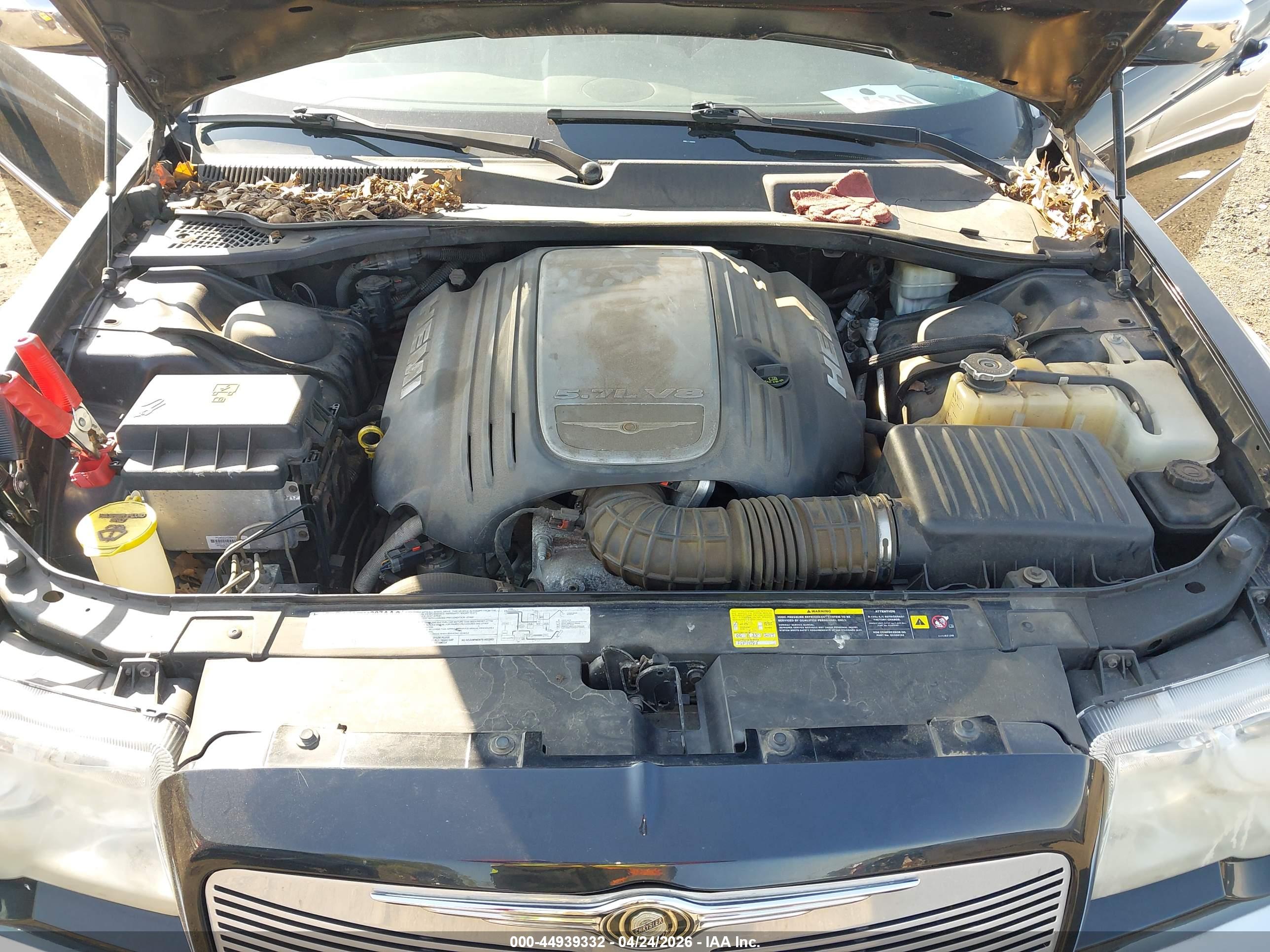 CHRYSLER 300C image 10