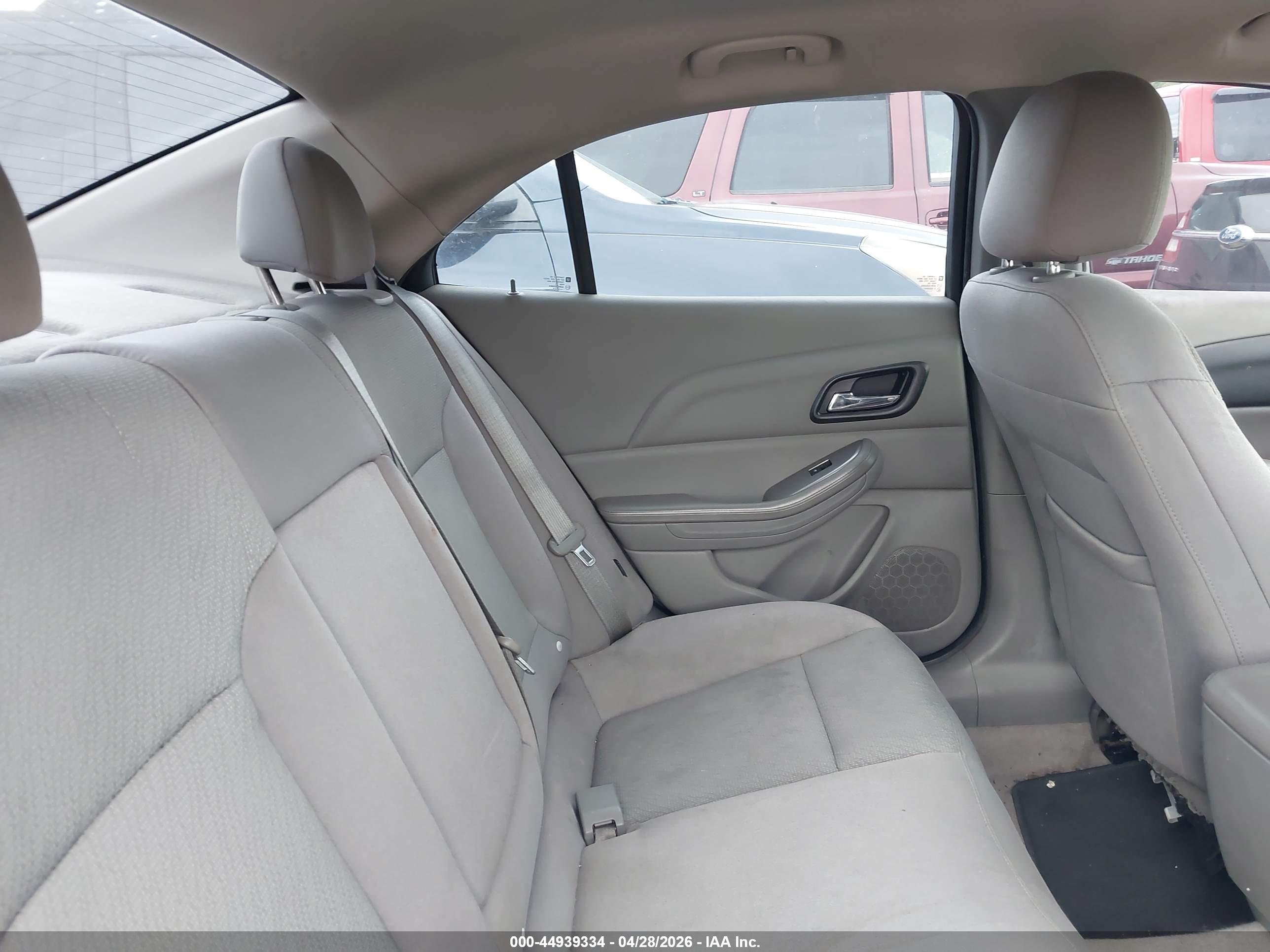 CHEVROLET MALIBU image 8