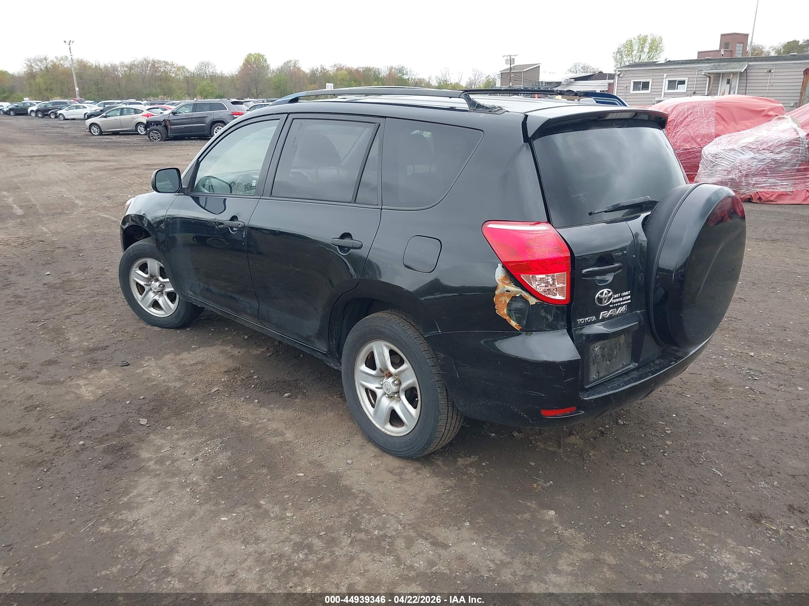 TOYOTA RAV4 image 3