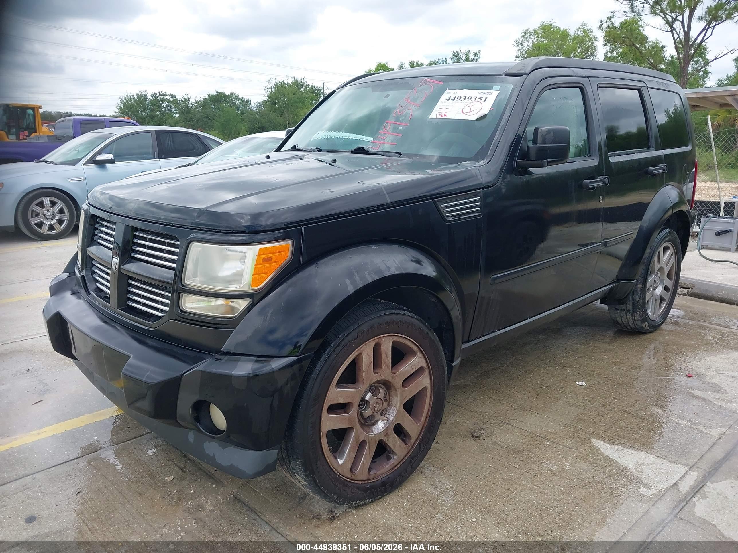 DODGE NITRO image 2