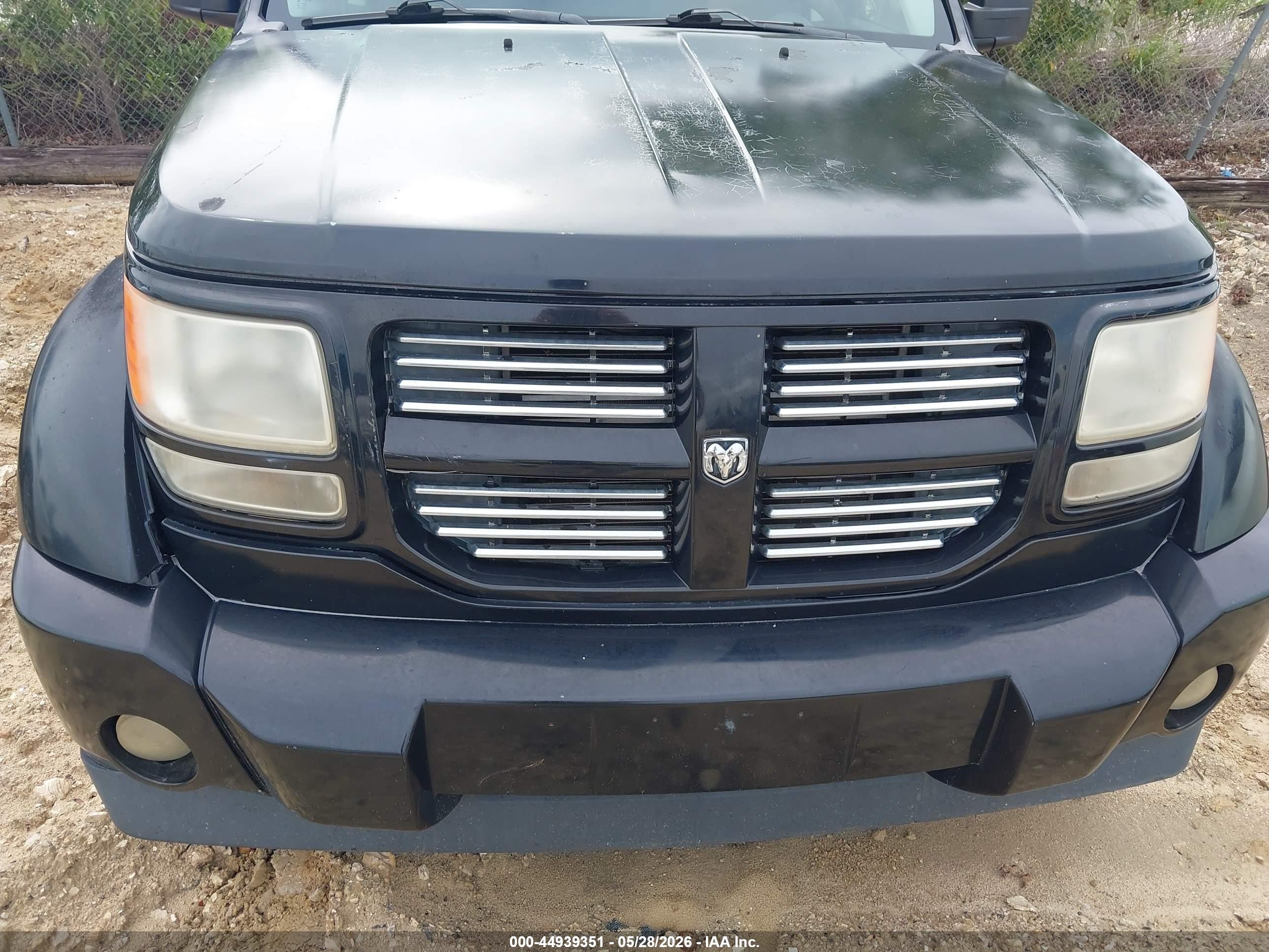 DODGE NITRO image 6
