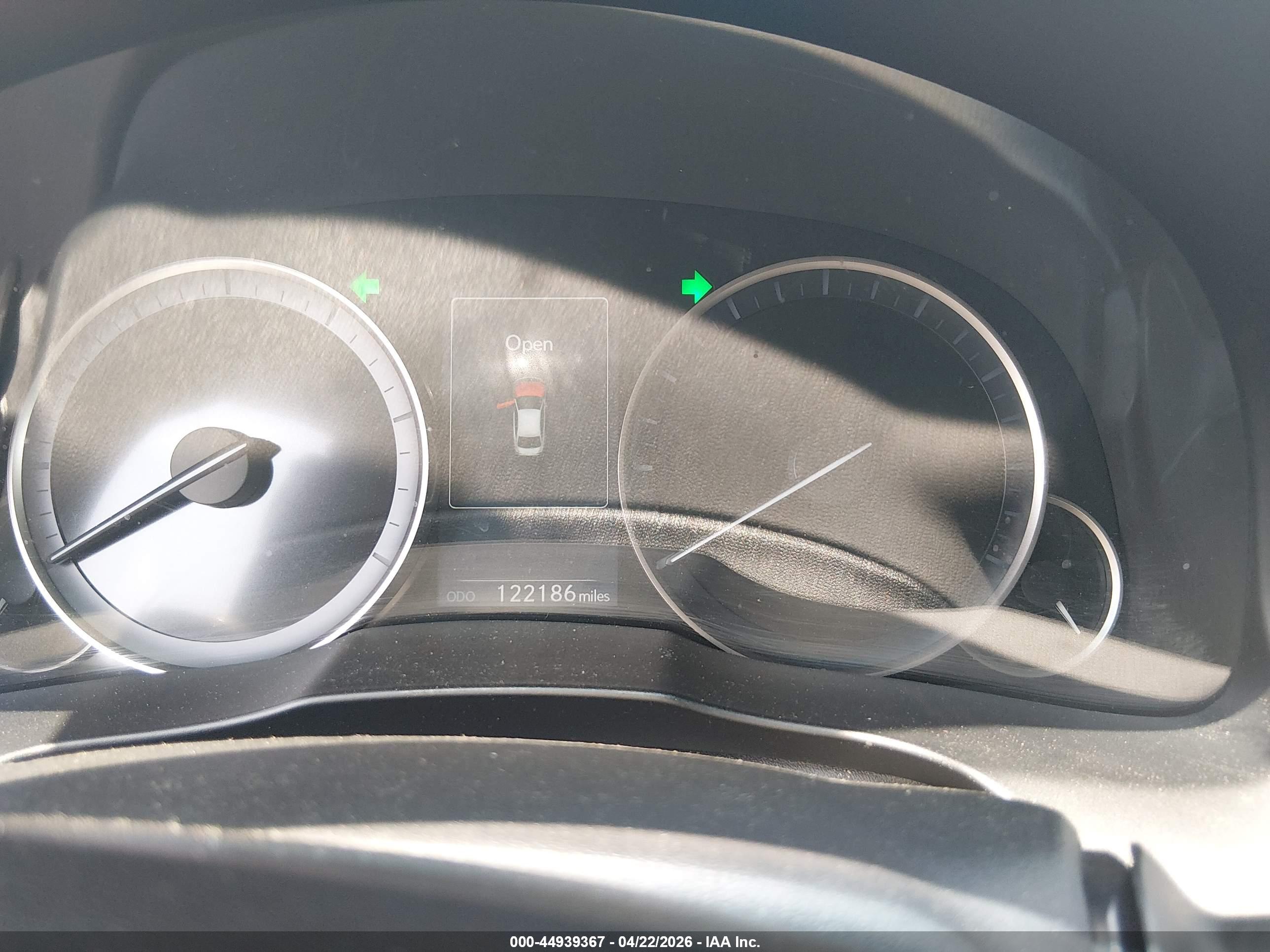 LEXUS ES image 7