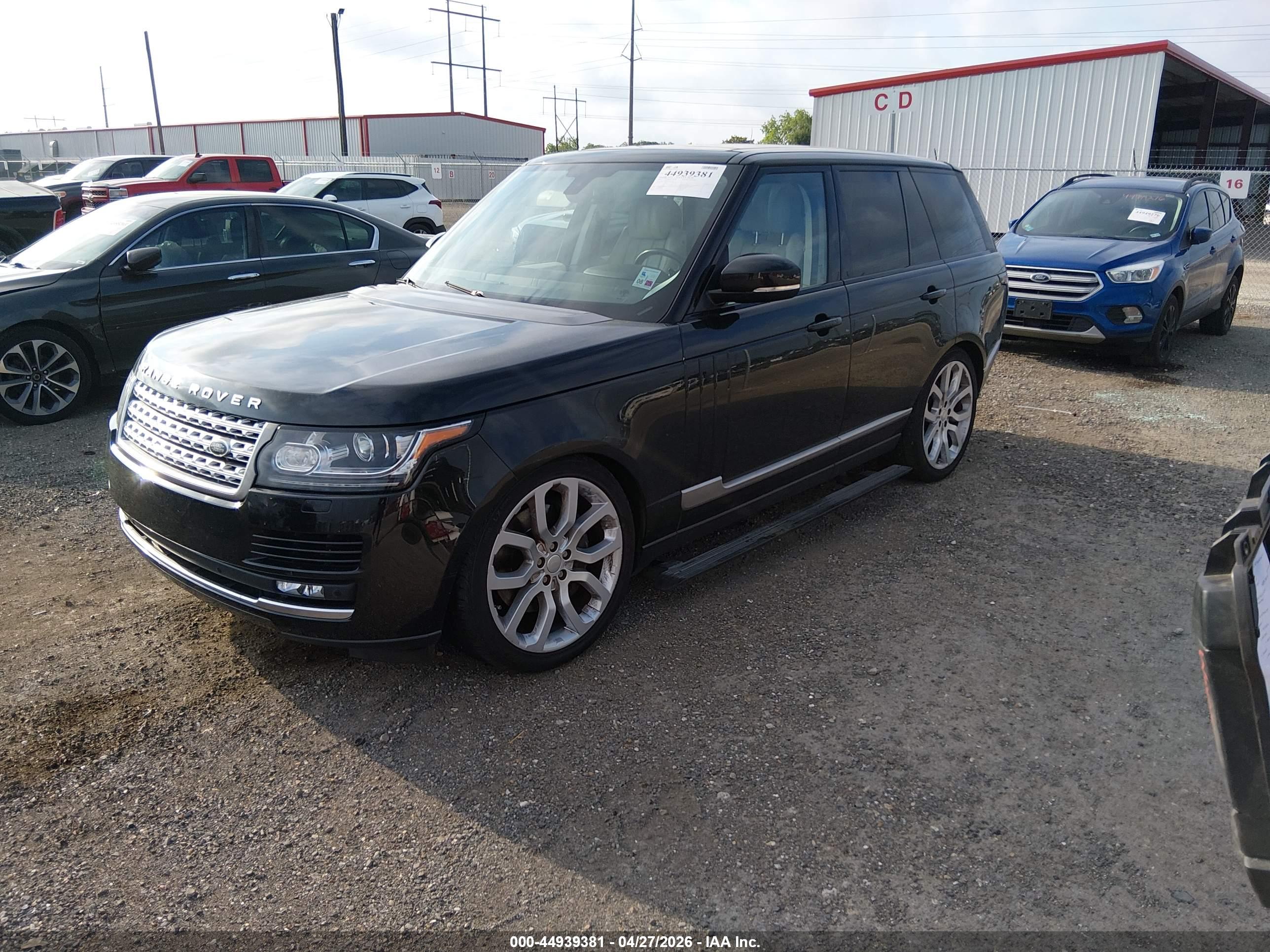 LAND ROVER image 2