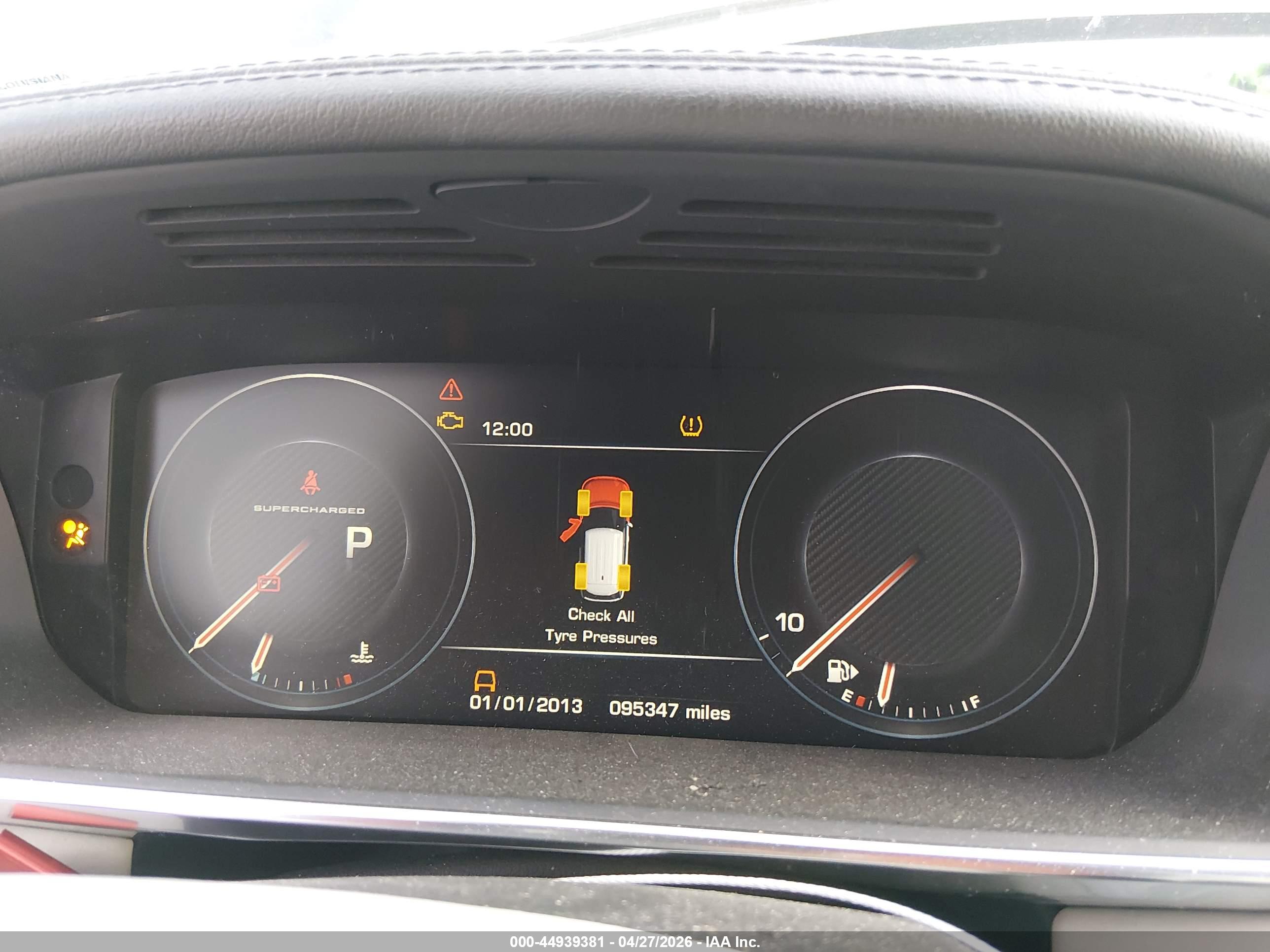 LAND ROVER image 7