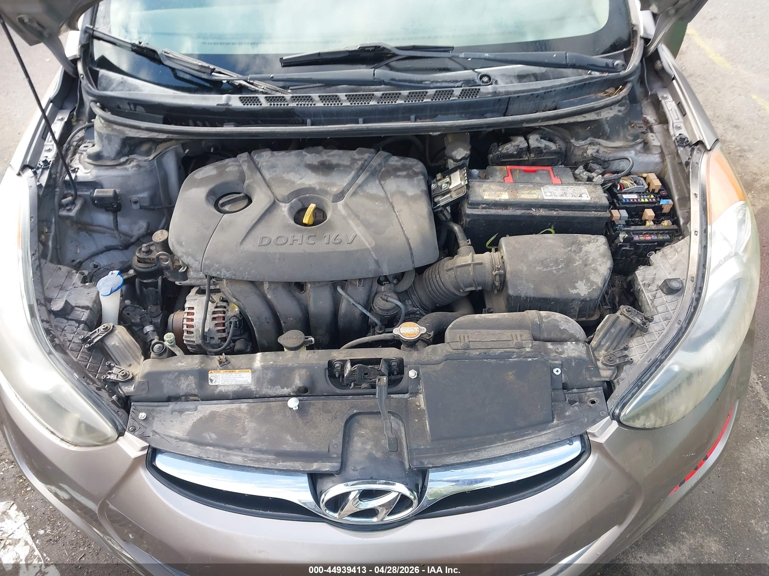 HYUNDAI ELANTRA image 10