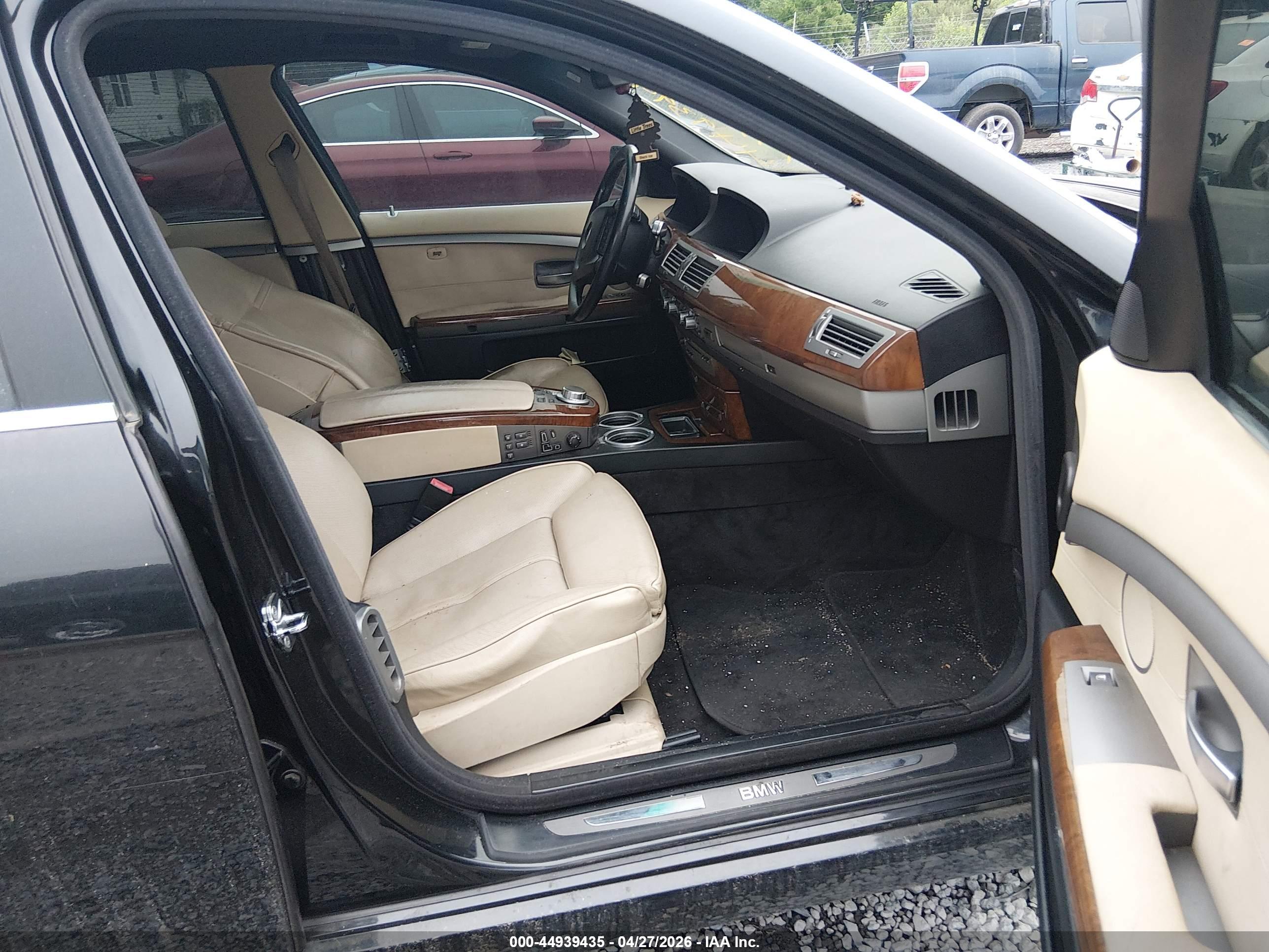 BMW 750LI image 5