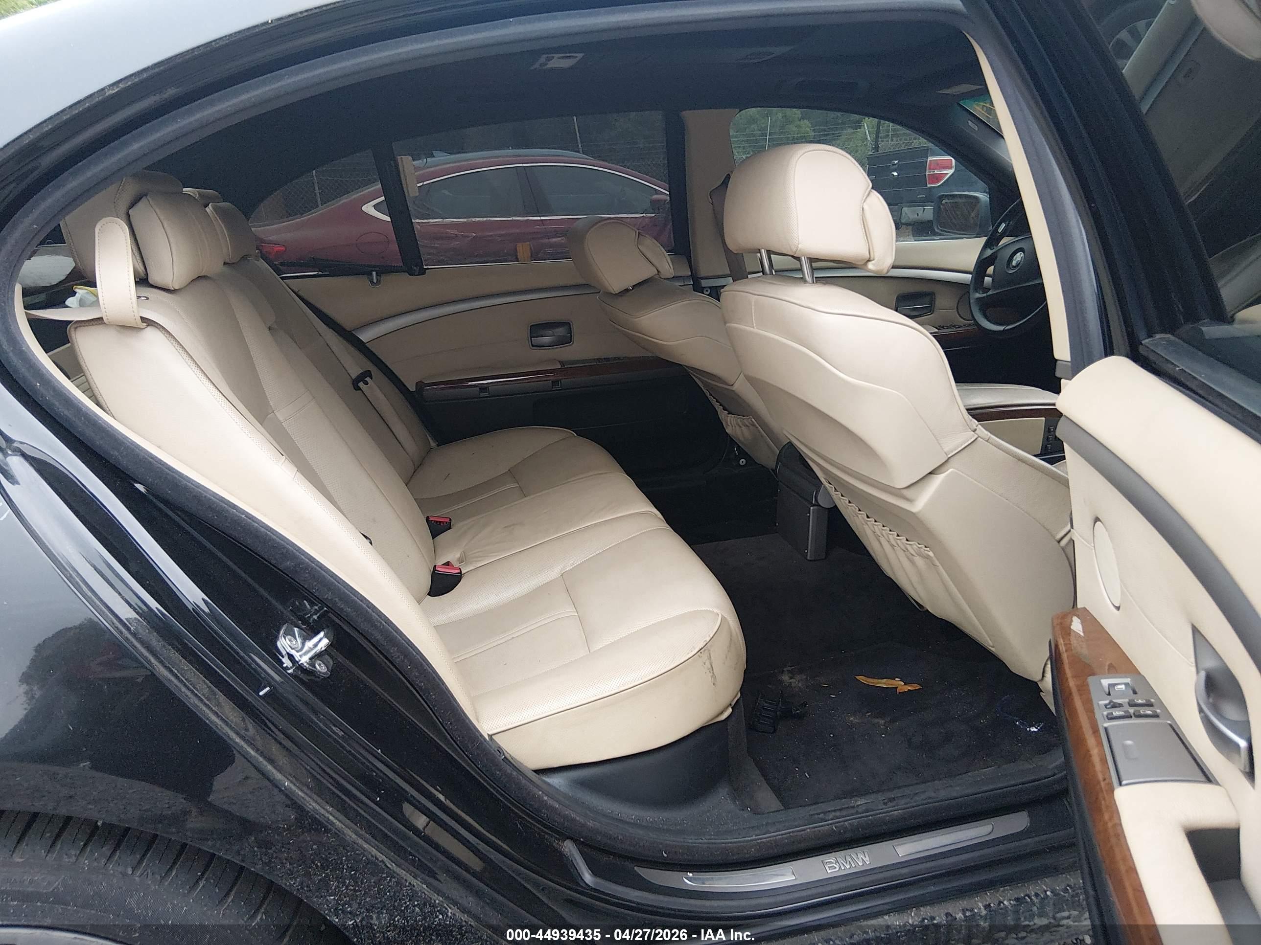 BMW 750LI image 8