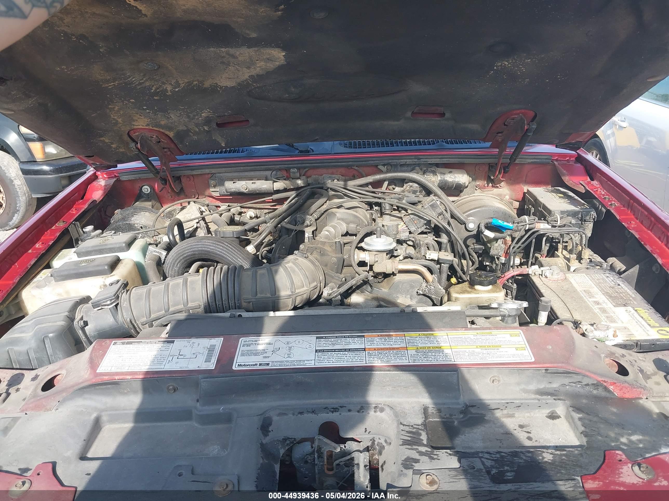 FORD EXPLORER image 10
