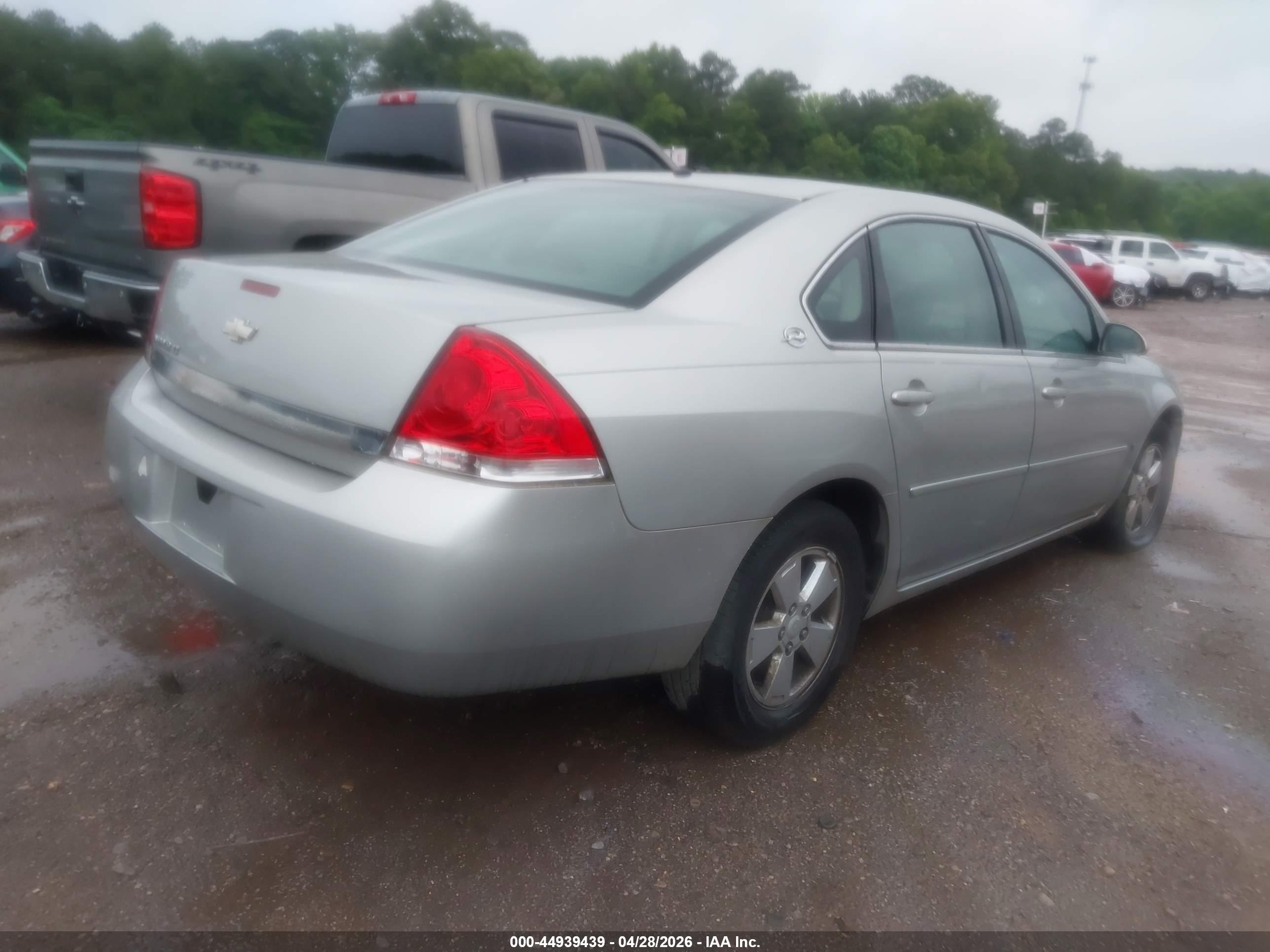 CHEVROLET IMPALA image 4