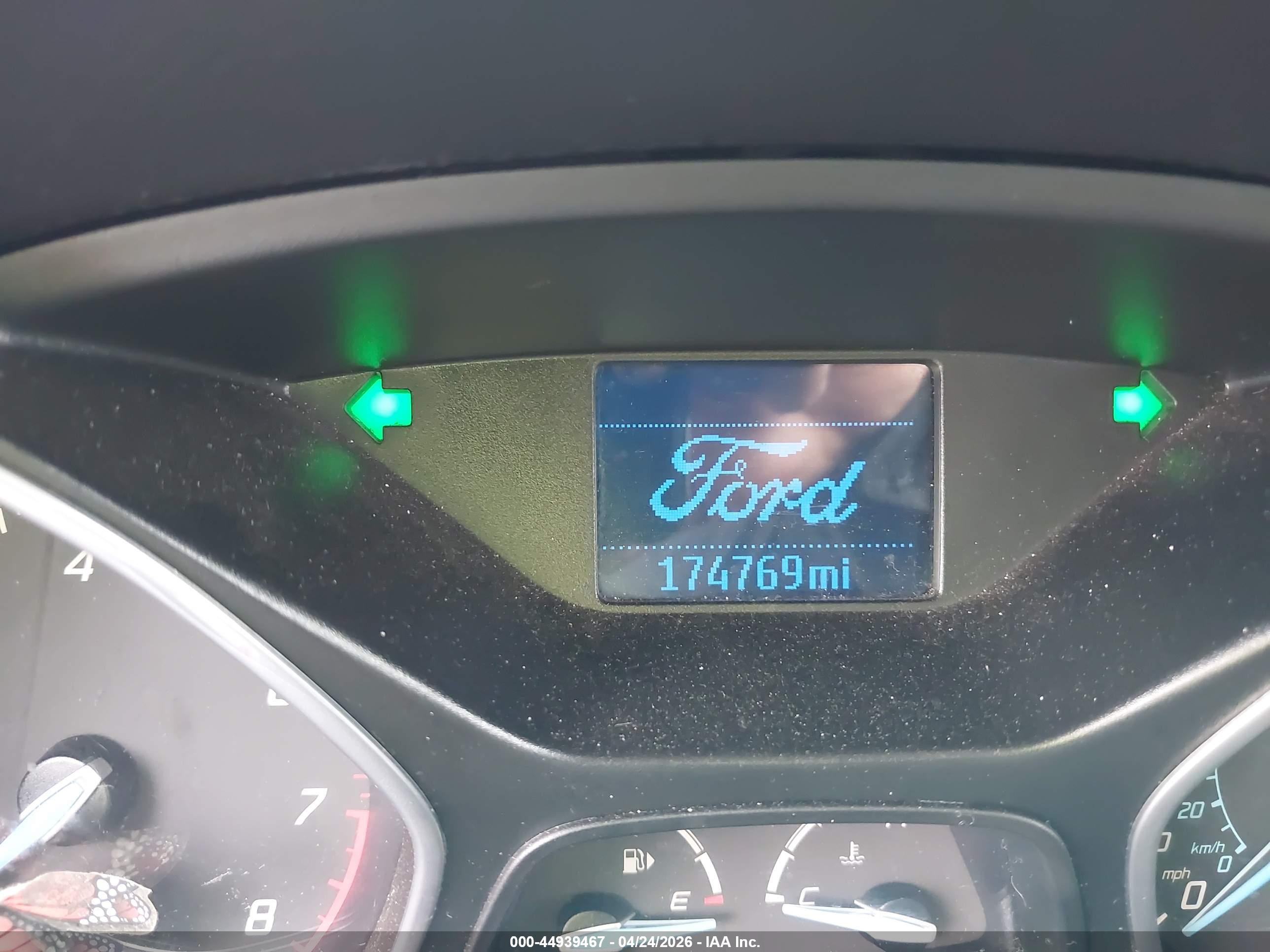 FORD FOCUS image 7