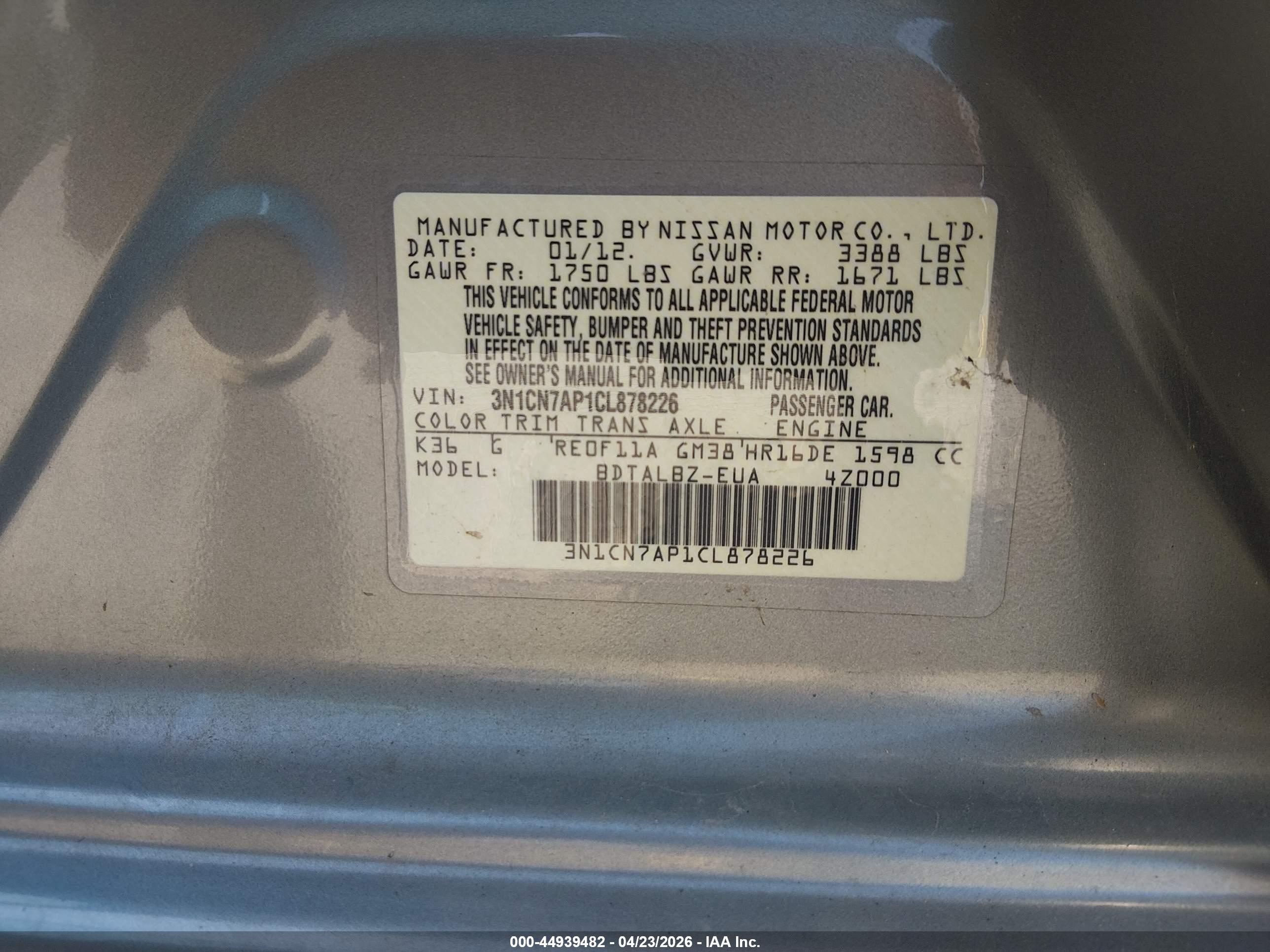 NISSAN VERSA image 9