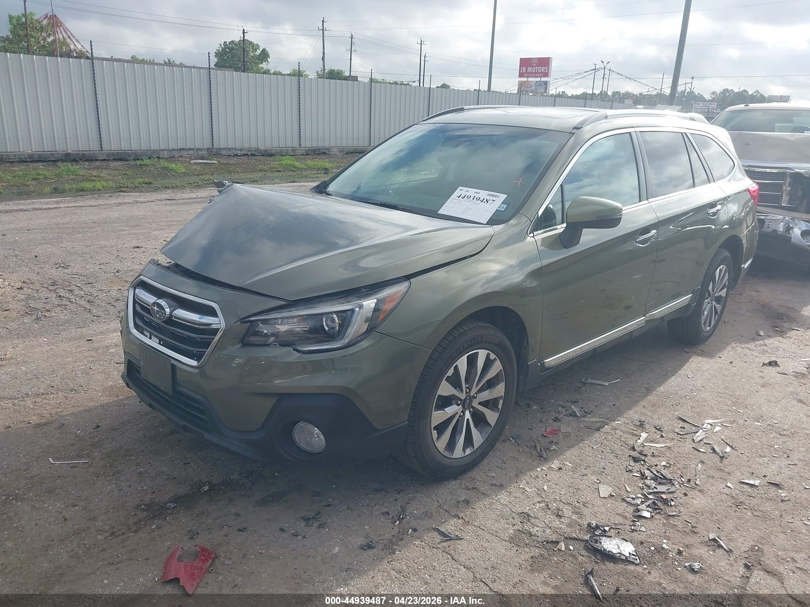 SUBARU OUTBACK image 2
