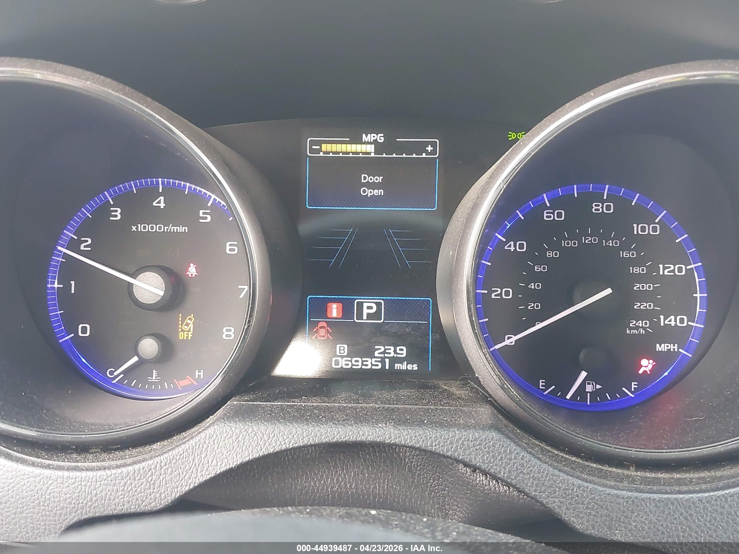 SUBARU OUTBACK image 7