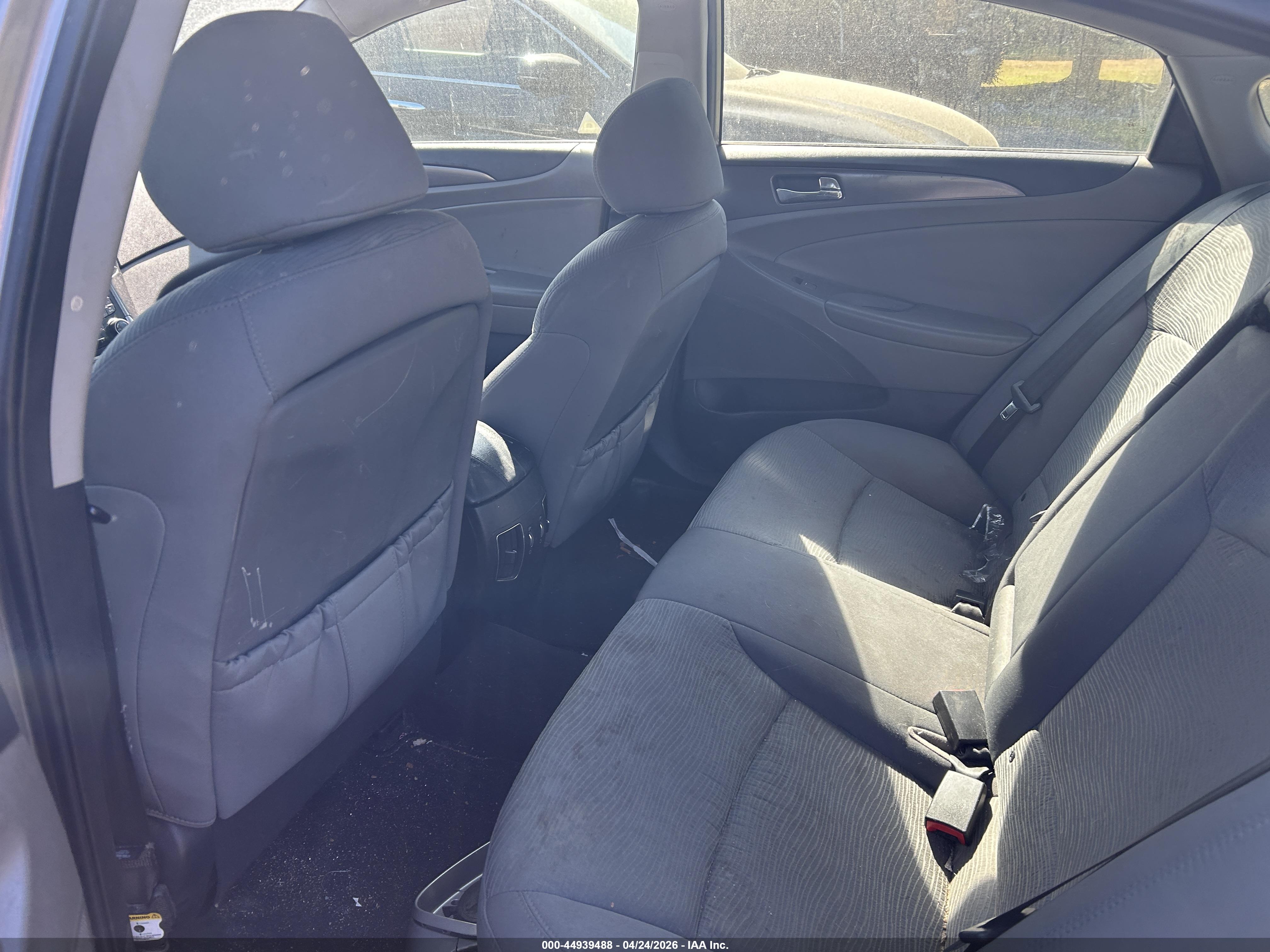 HYUNDAI SONATA image 8